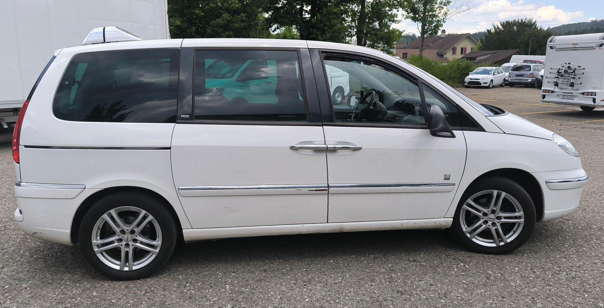 PEUGEOT 807 2.0 16V HDi (ST) Family+-image-5