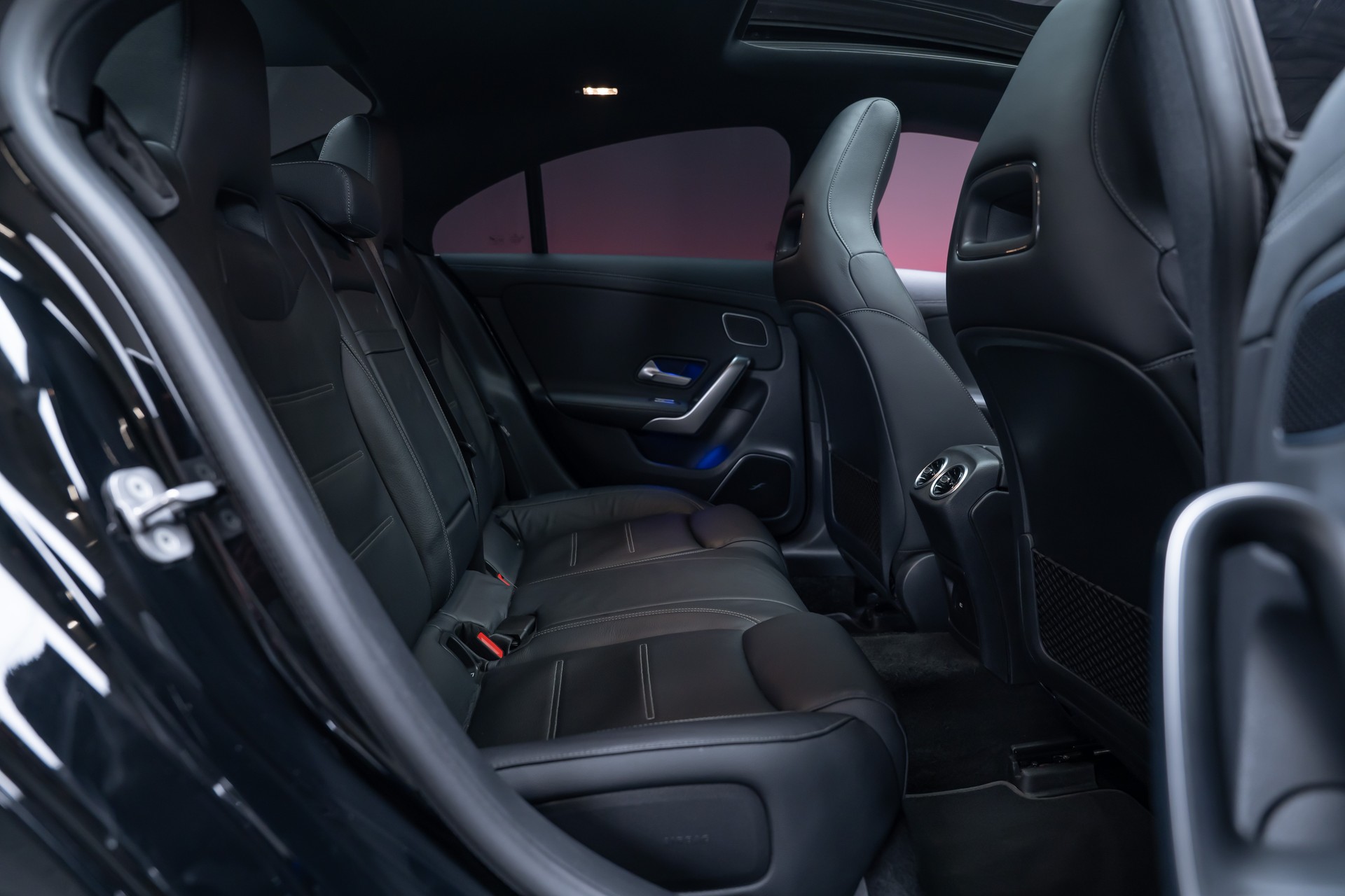 MERCEDES-BENZ CLA 35 AMG 4matic/ Facelift / Head-Up Display / Panorama-Schiebedach-image-42