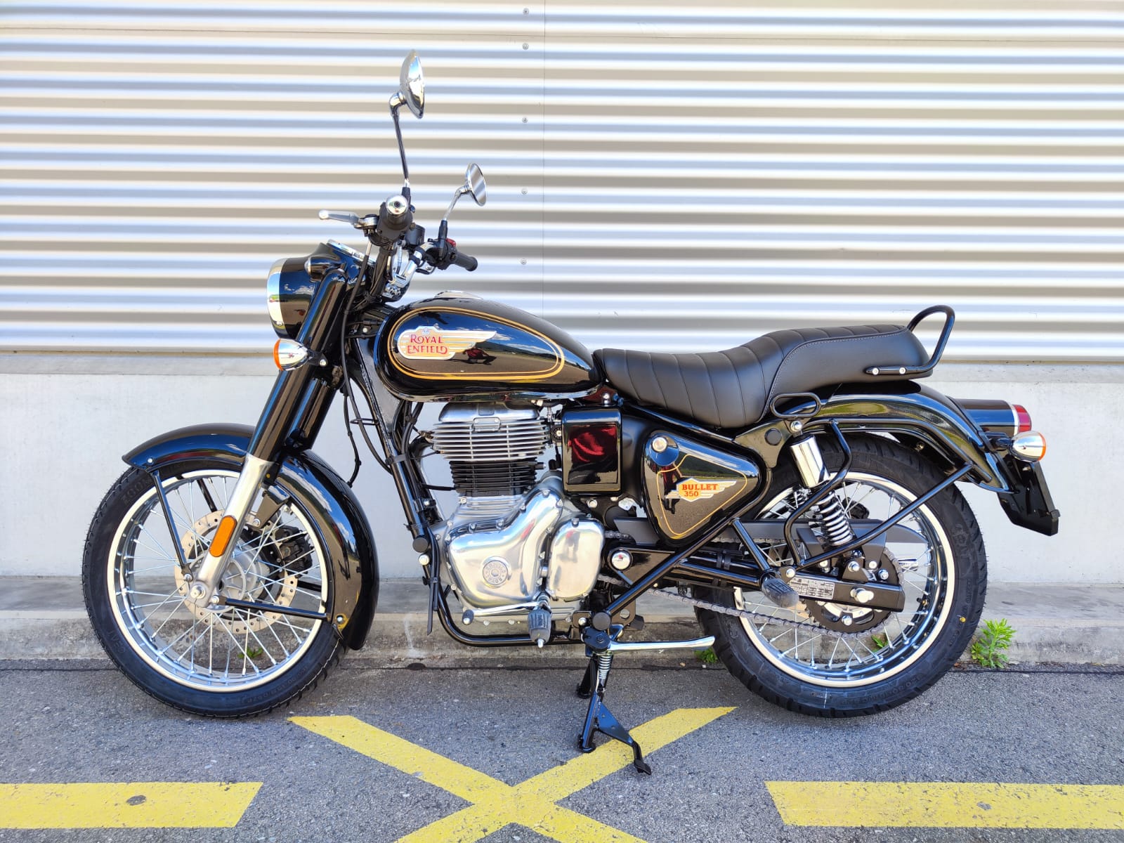 ROYAL ENFIELD BULLET 350-image-1