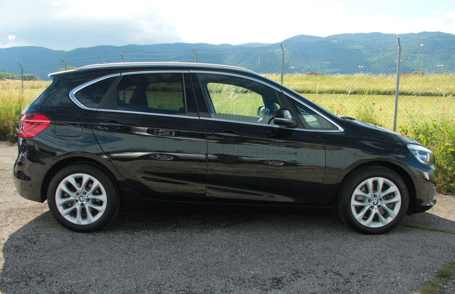 BMW 225i xDrive Active Tourer Luxury Line Steptronic 🇩🇪 ⭐⭐⭐⭐⭐-image-25