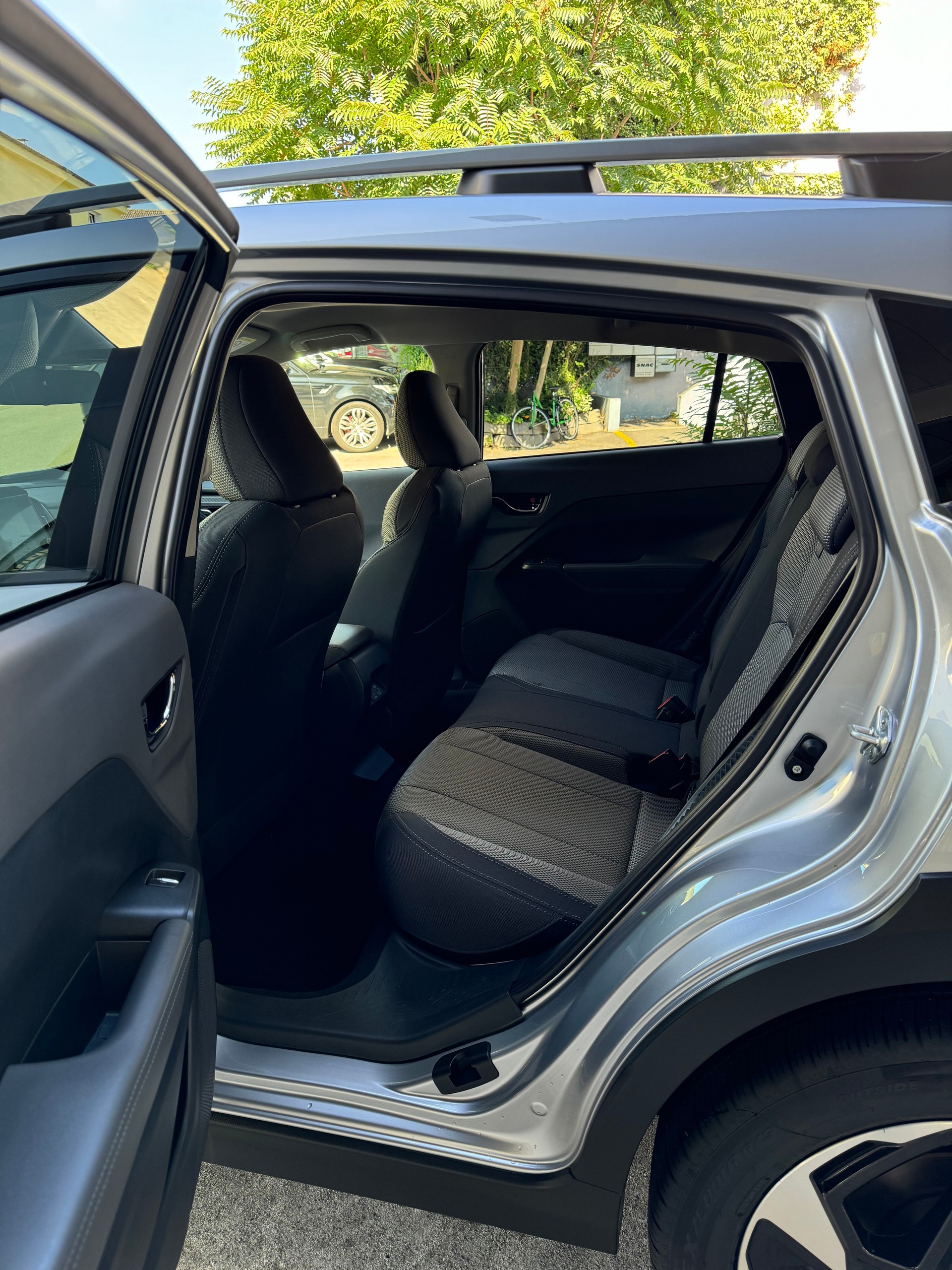 SUBARU Crosstrek 2.0 e-Boxer Swiss Plus AWD Lineartronic-image-6