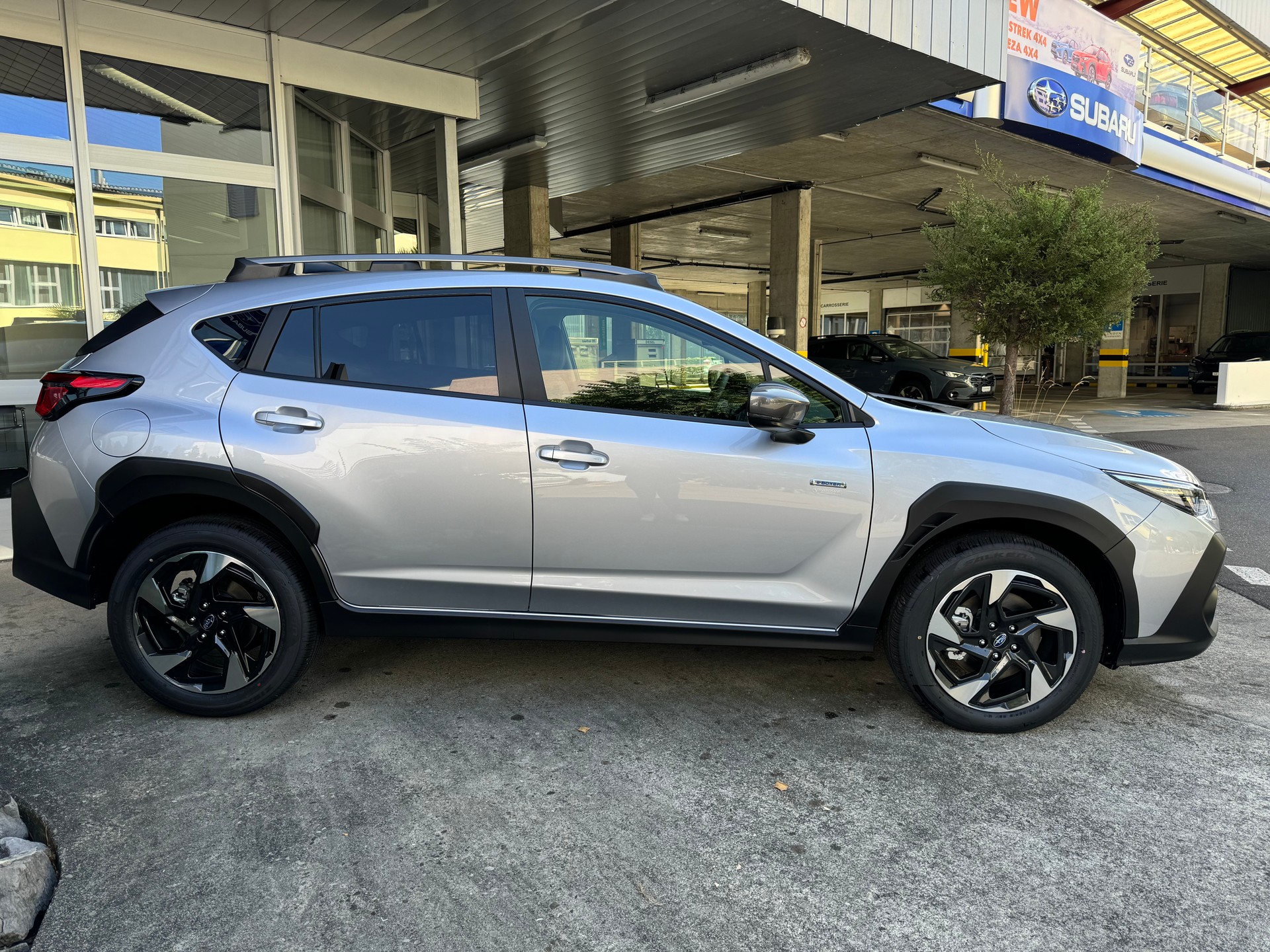 SUBARU Crosstrek 2.0 e-Boxer Swiss Plus AWD Lineartronic-showroom-element-2