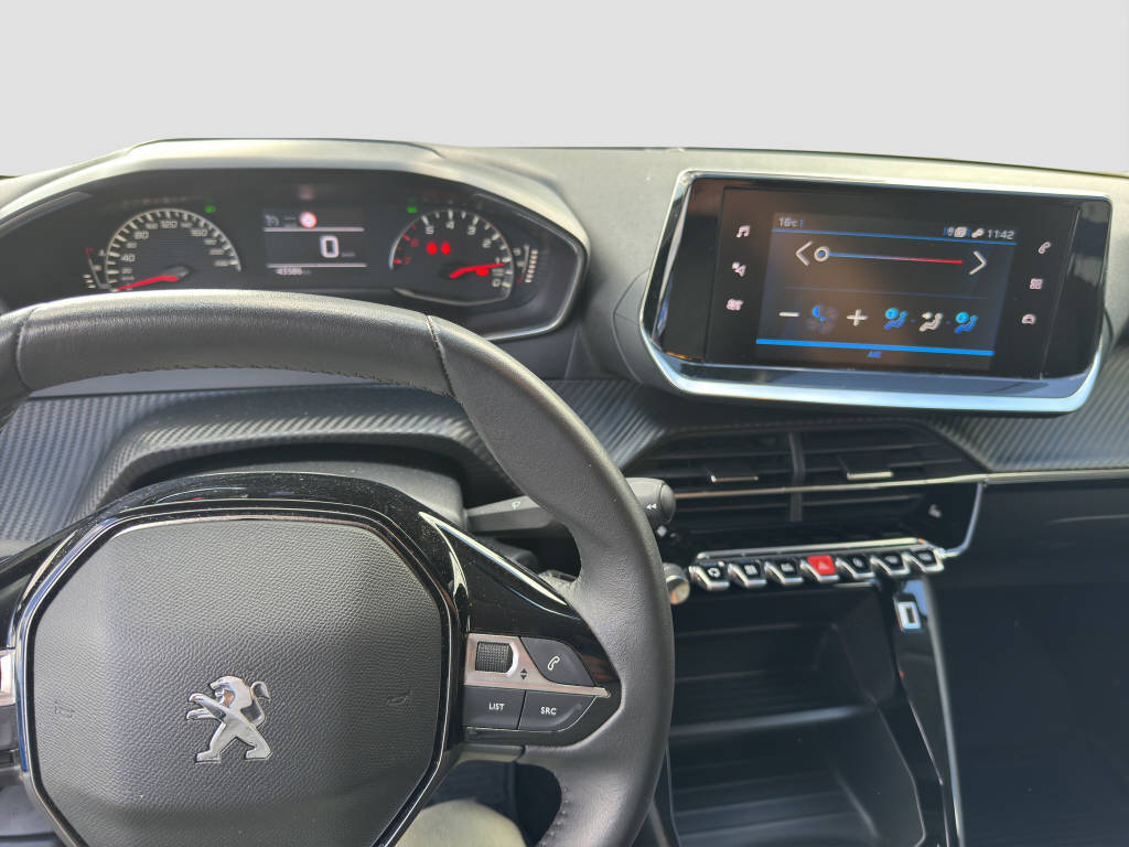 PEUGEOT 208 1.2 PureTech 100 Active Pack-image-9