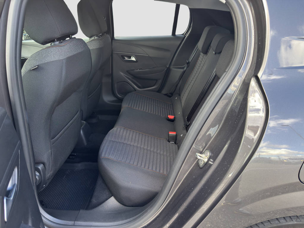 PEUGEOT 208 1.2 PureTech 100 Active Pack-image-10