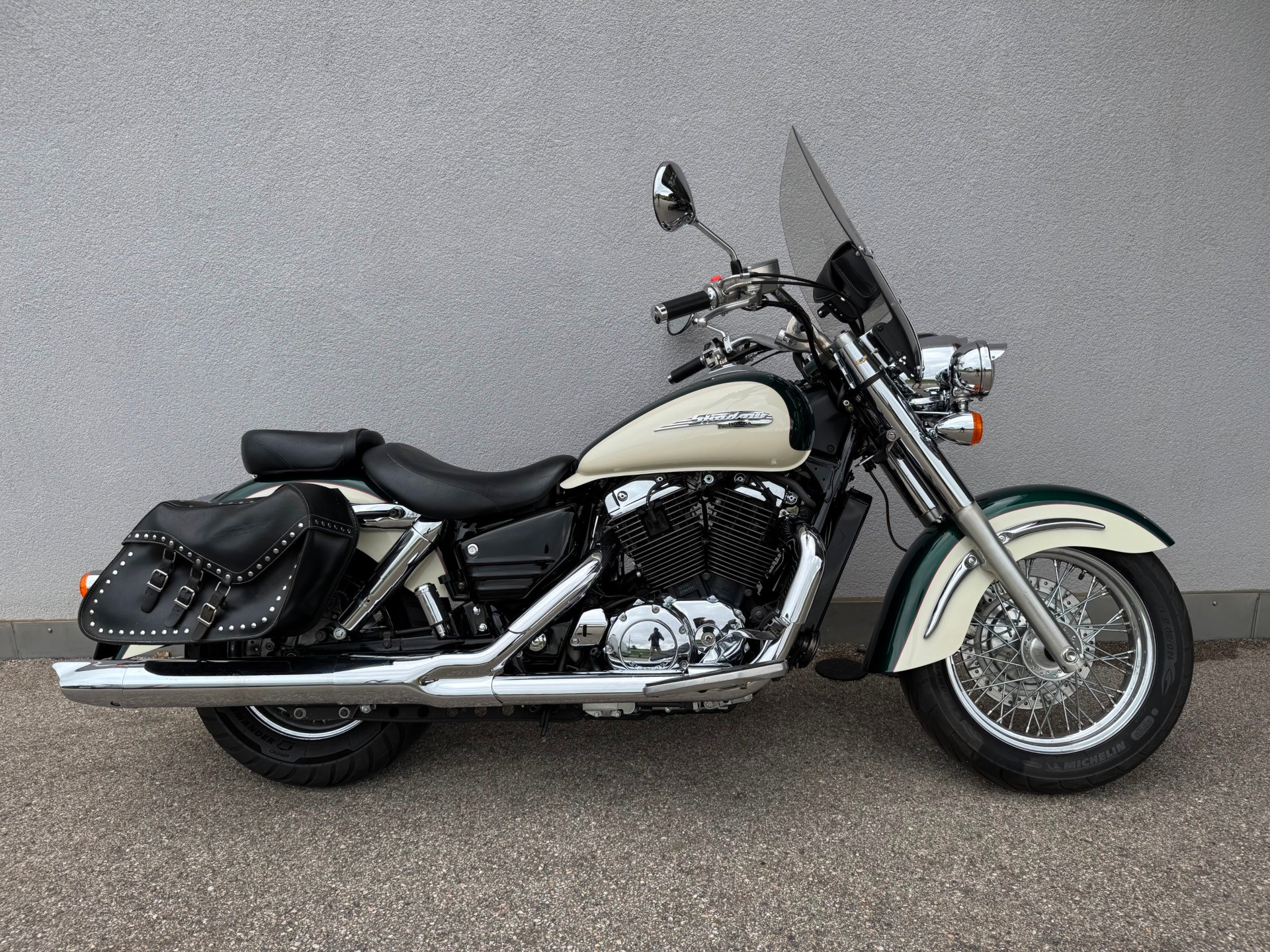HONDA VT 1100 C3 Shadow Aero-image-1