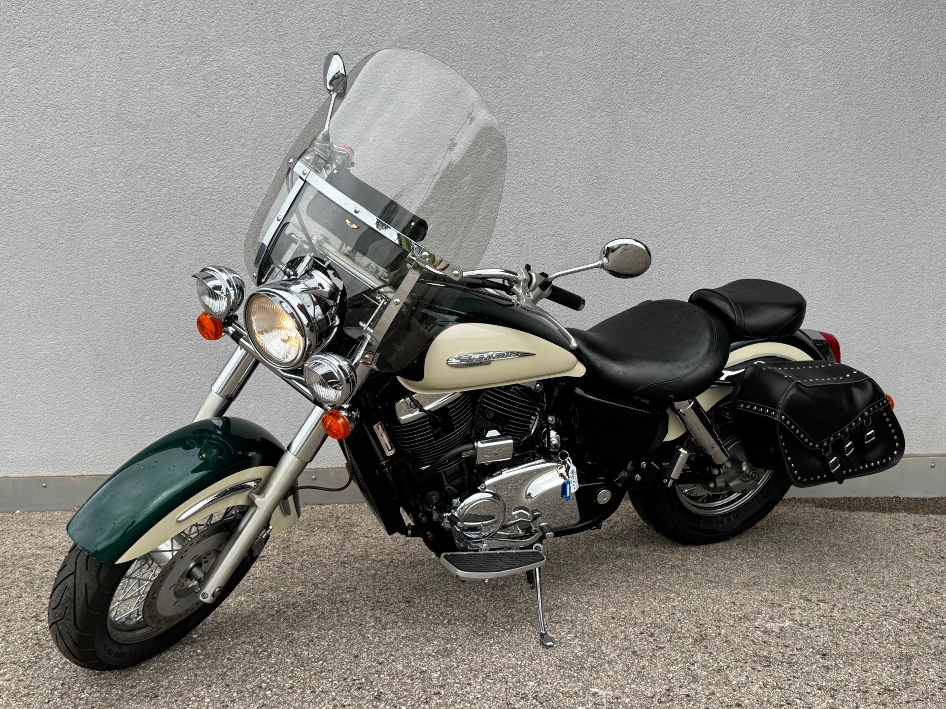 HONDA VT 1100 C3 Shadow Aero-image-2