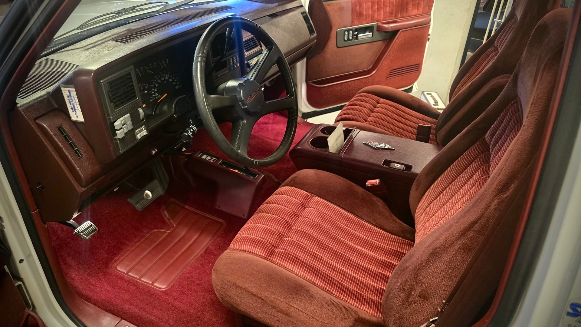 CHEVROLET K3500 Fleetside 7.4L Regular Cab Long Box-image-12