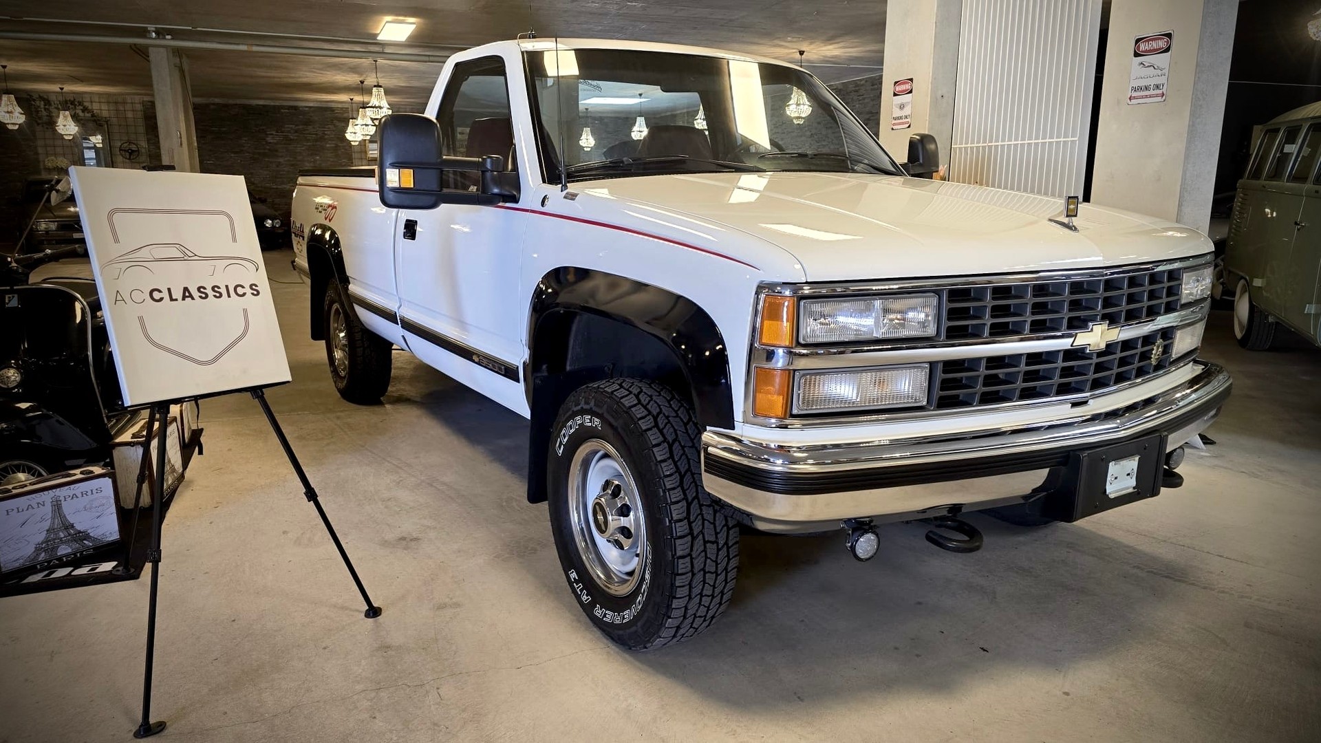 CHEVROLET K3500 Fleetside 7.4L Regular Cab Long Box