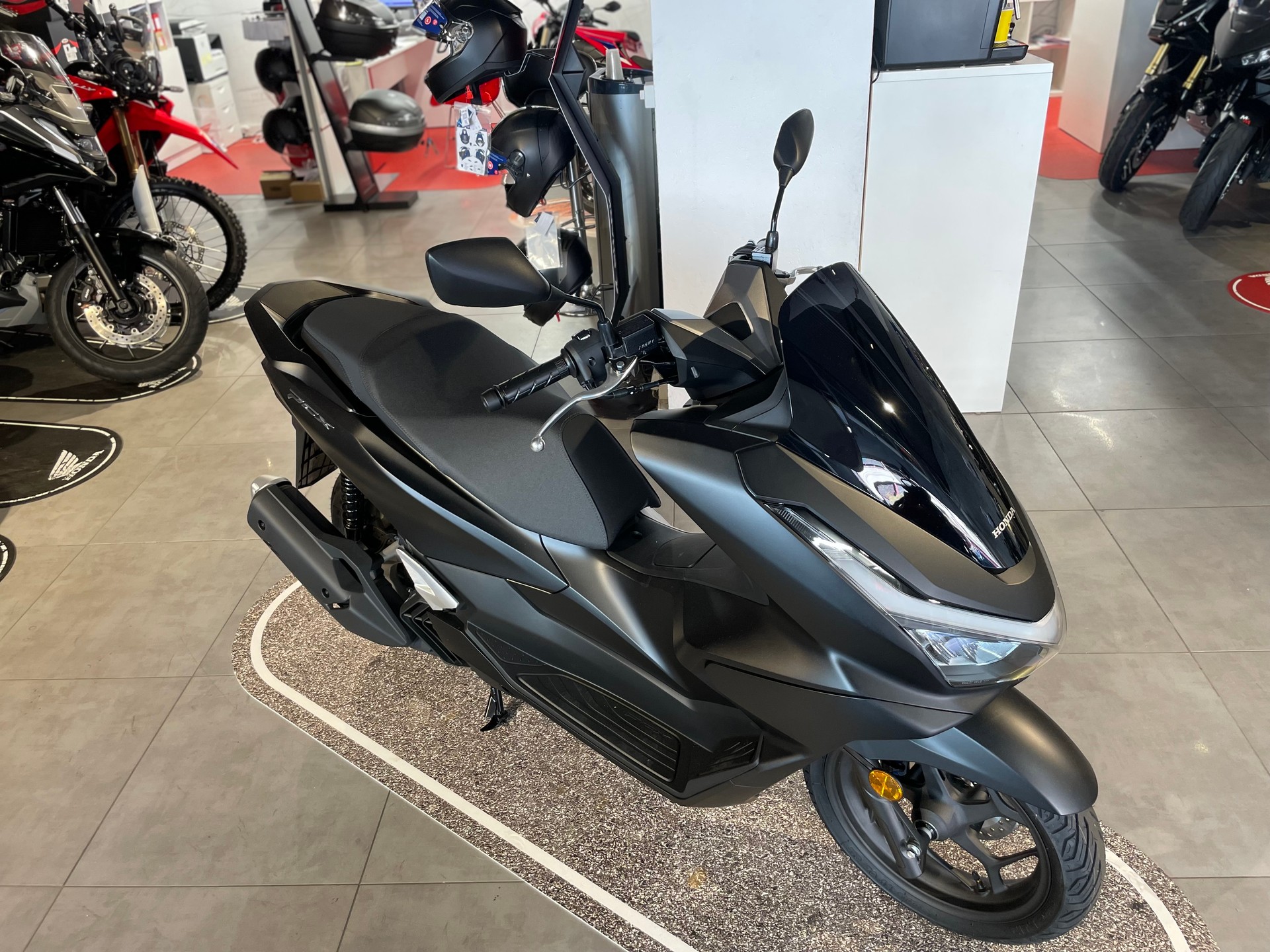 HONDA PCX 125 i ABS-image-1
