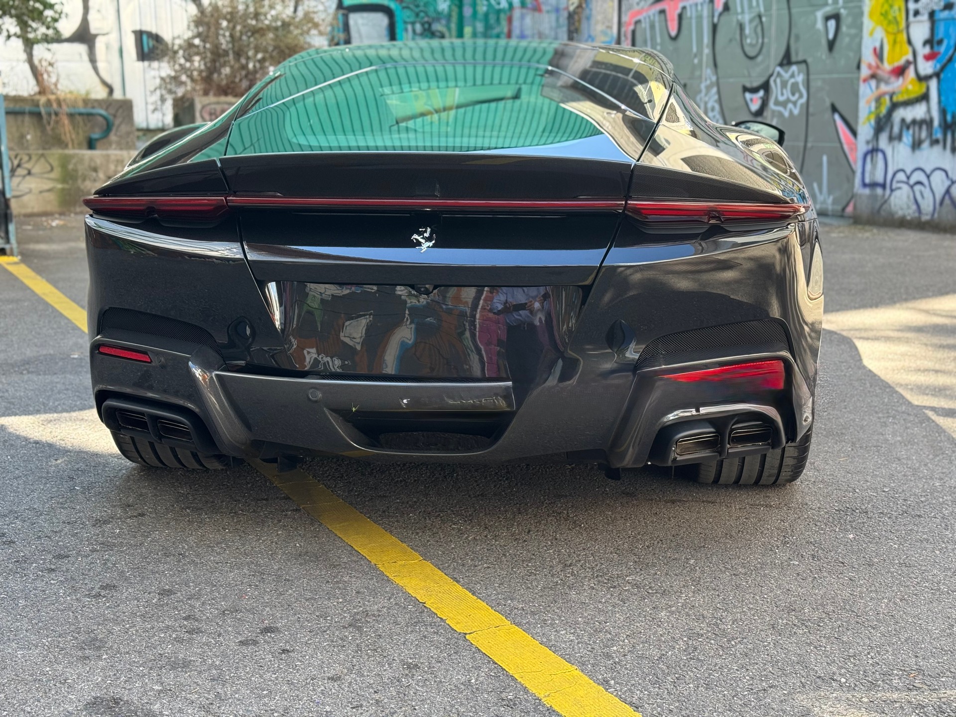 FERRARI 12 Cilindri-image-15