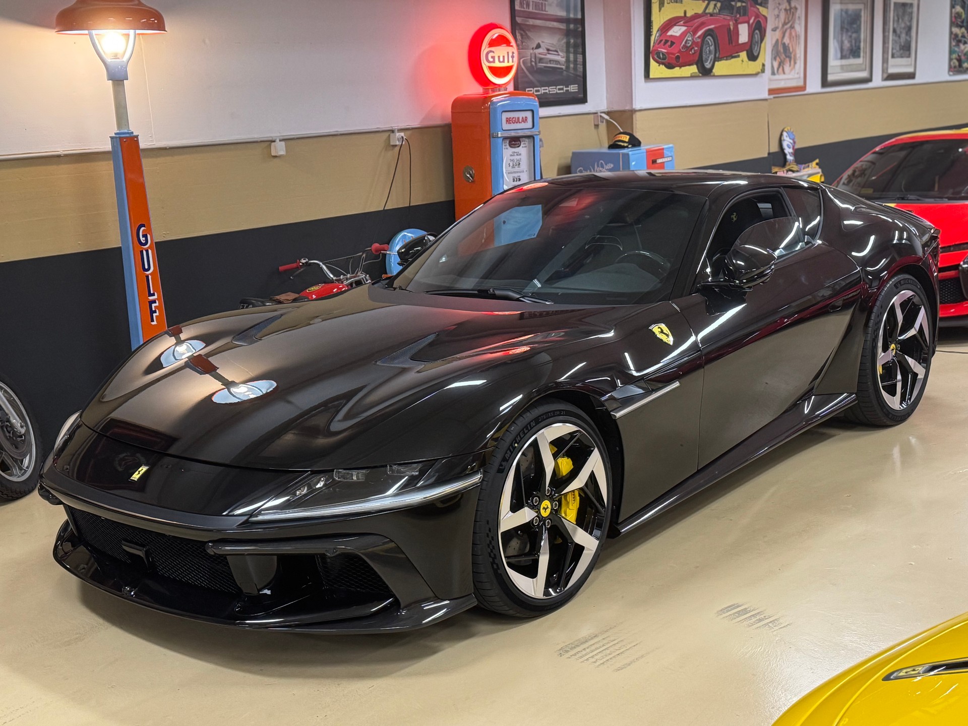 FERRARI 12 Cilindri
