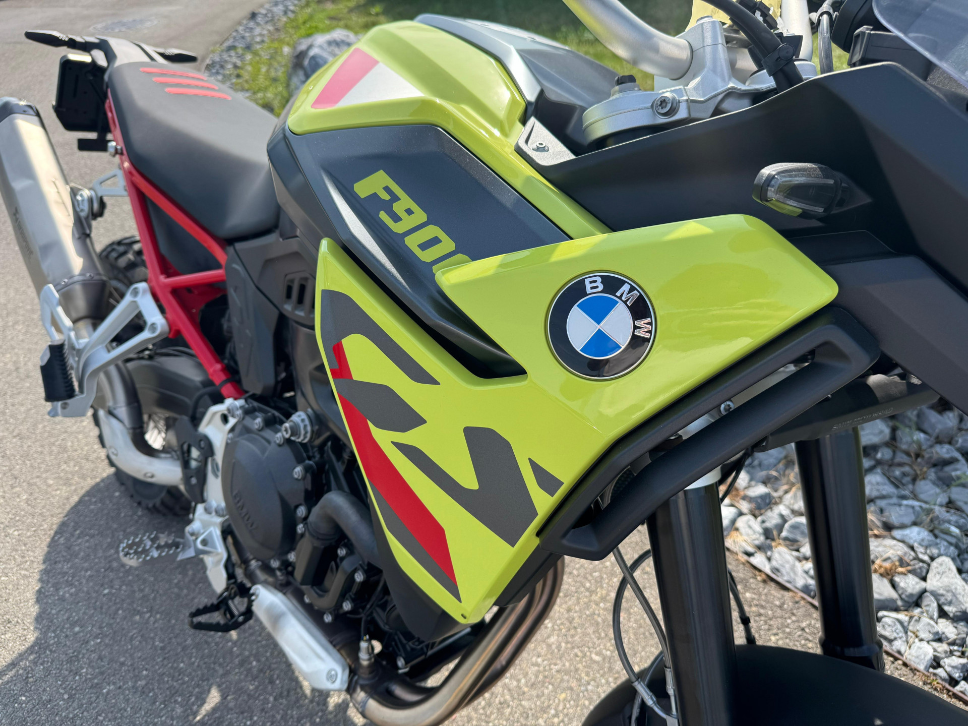 BMW F 900 GS Passion-image-6