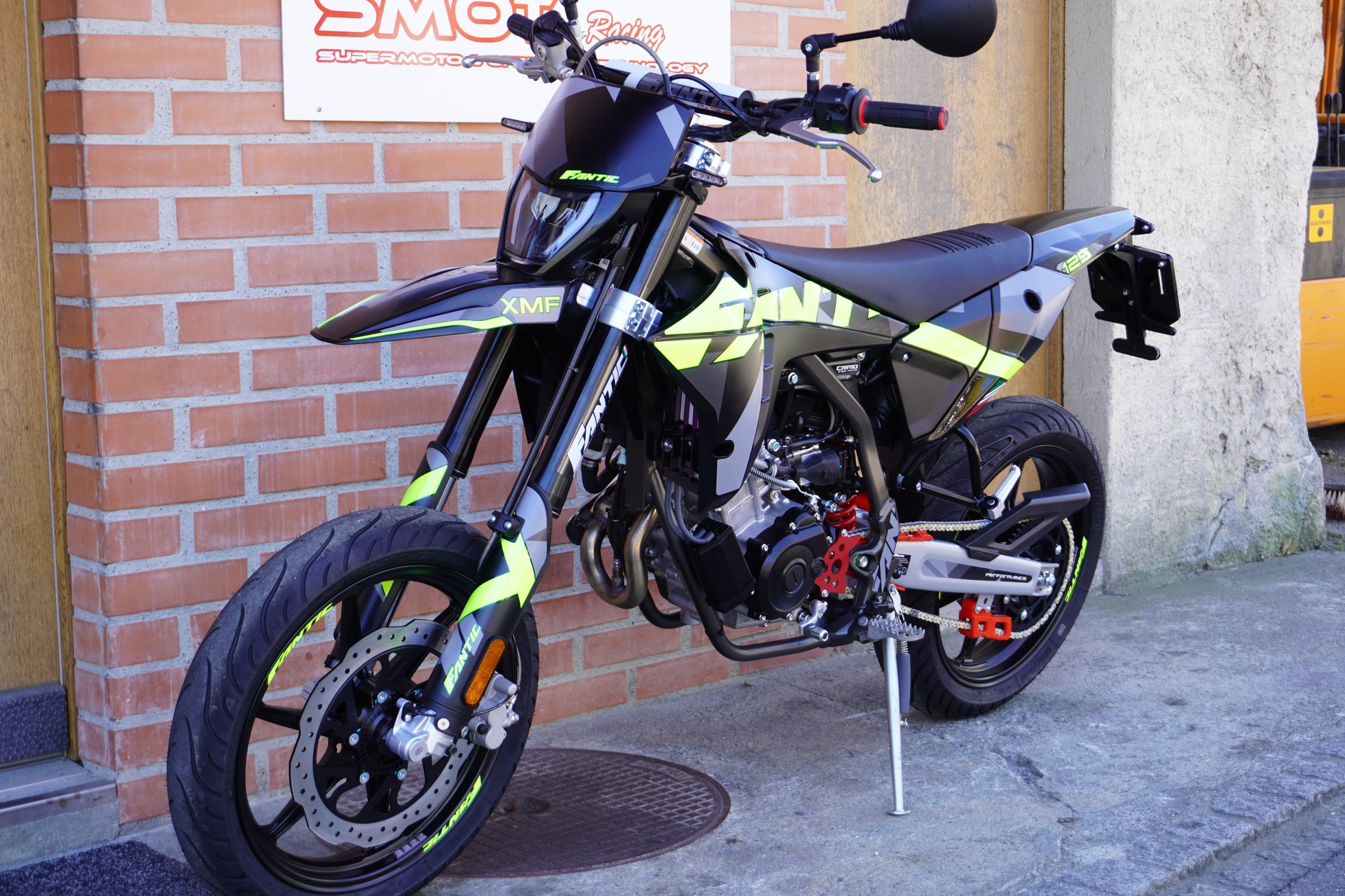 FANTIC XMF 125 2025 performance-image-0