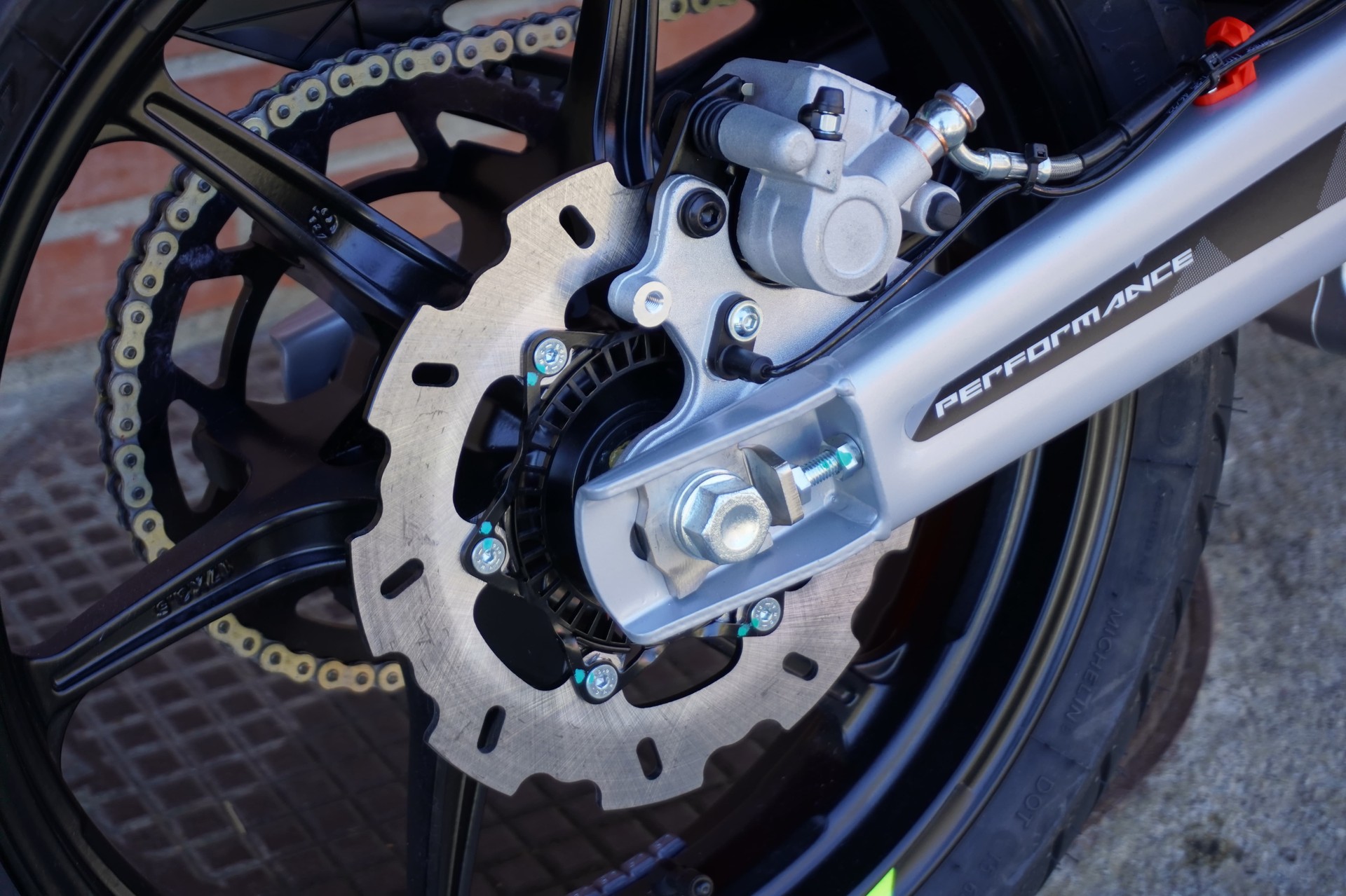 FANTIC XMF 125 2025 performance-image-10