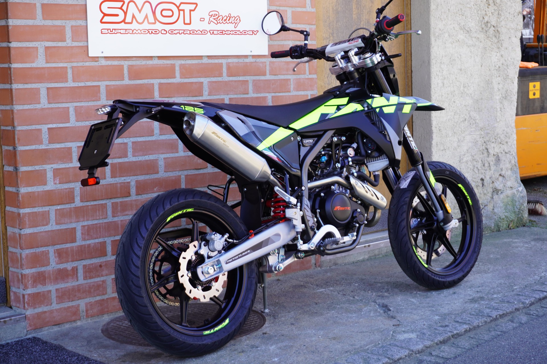 FANTIC XMF 125 2025 performance-image-4