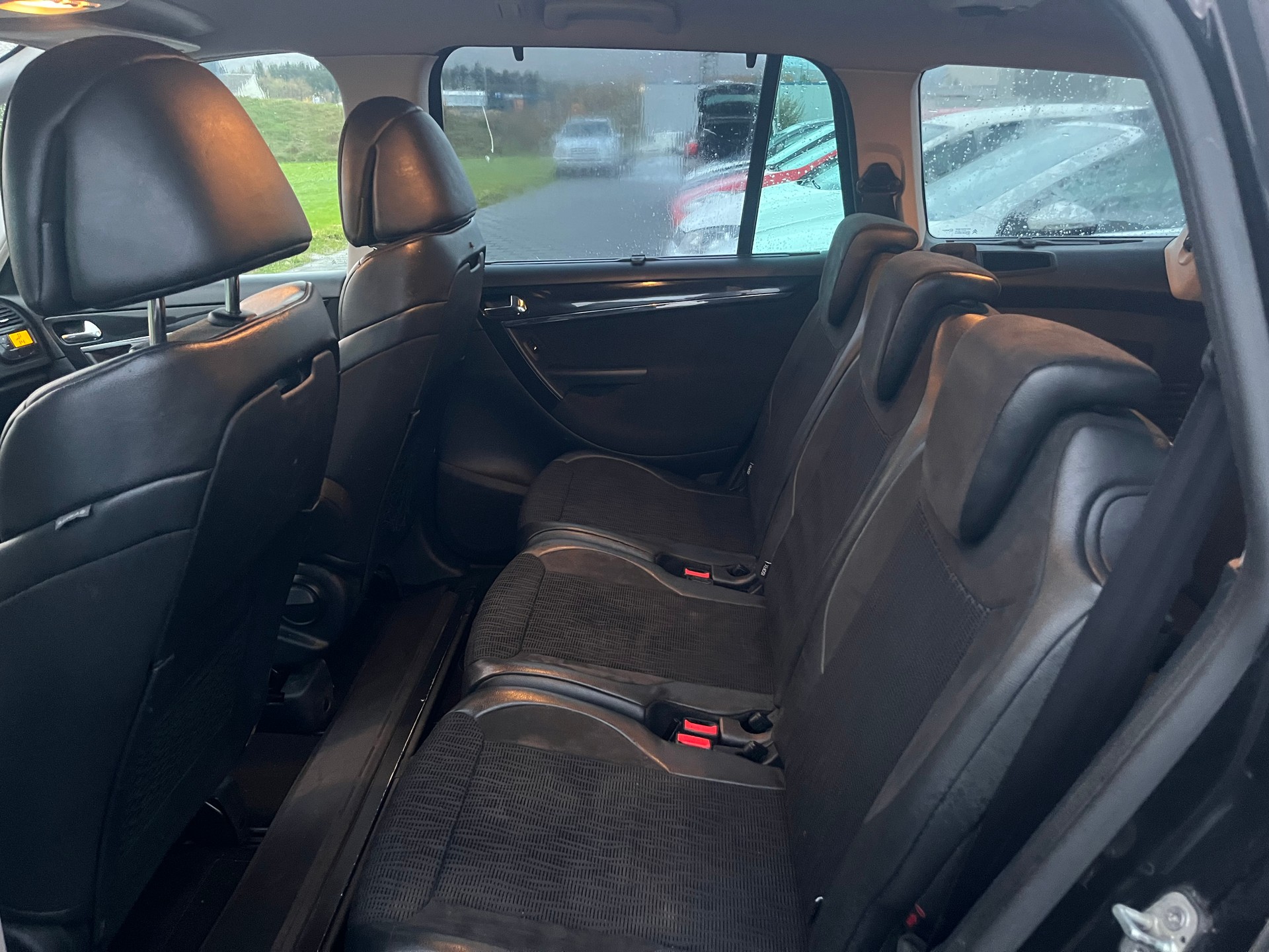 CITROEN Grand C4 Picasso 2.0 HDI Exclusive-image-15