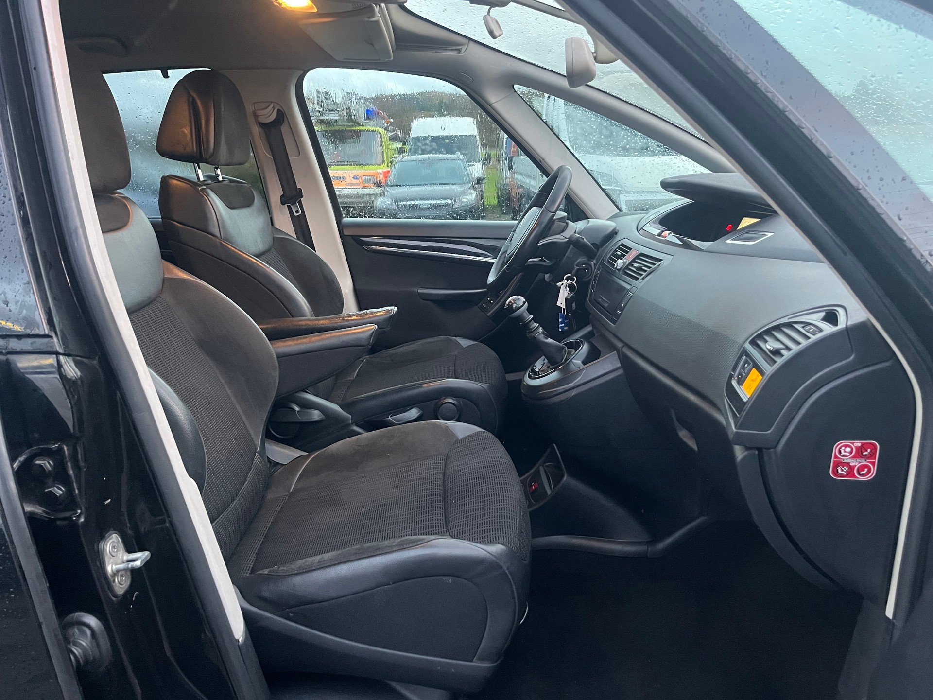CITROEN Grand C4 Picasso 2.0 HDI Exclusive-image-10