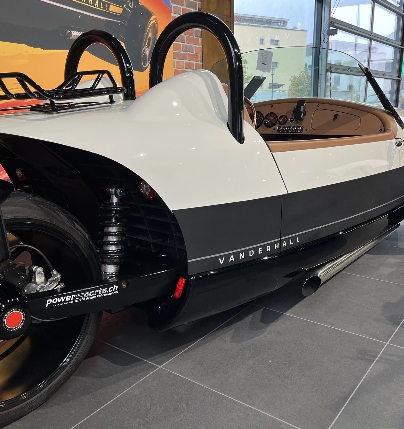 VANDERHALL Carmel GT-image-6