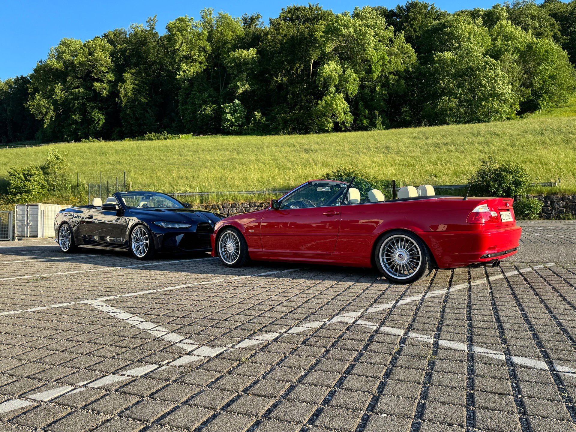 BMW-ALPINA B3 3.3 Cabrio S.Tronic-image-3