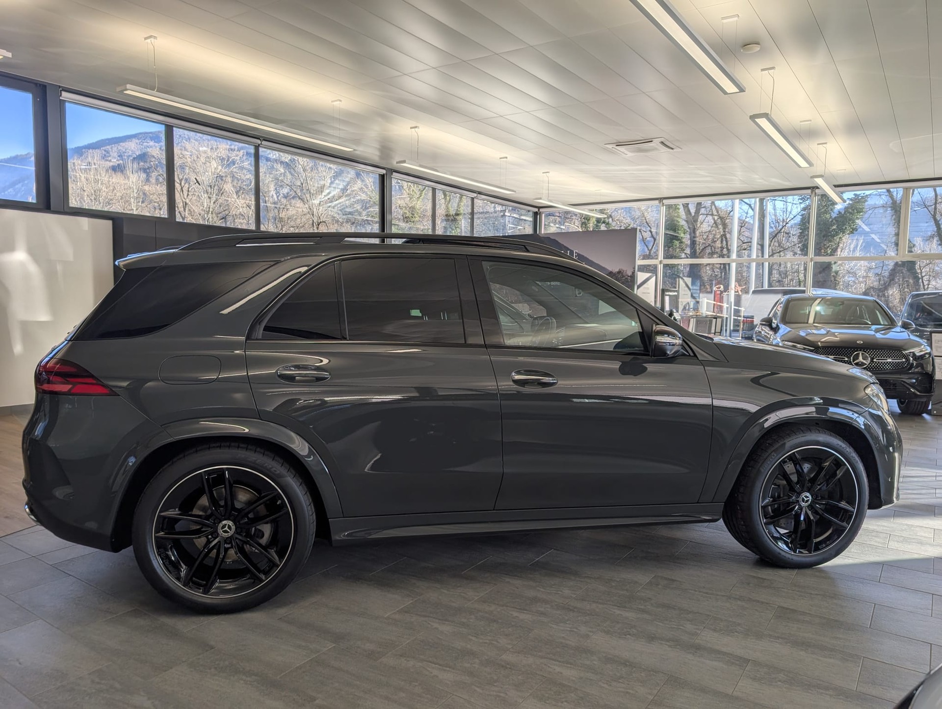 MERCEDES-BENZ GLE 350 de EQ Hybrid 4Matic 9G-Tronic EQ Star-showroom-element-3