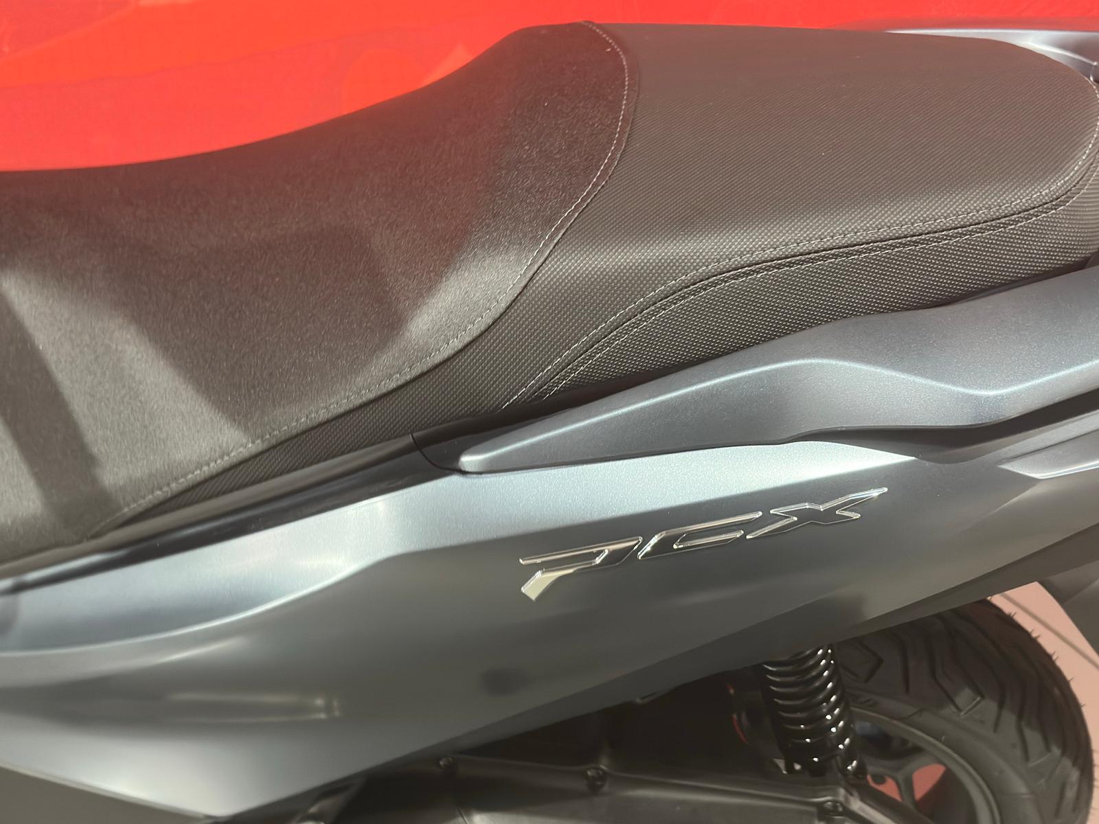 HONDA PCX 125- *Neufahrzeug**Grau-image-6