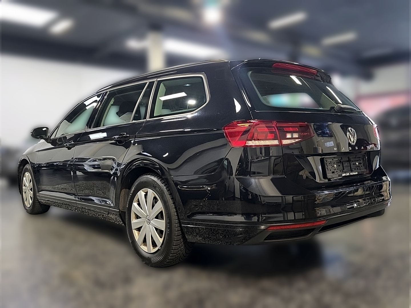 VW Passat 2.0 TDI BMT Business DSG-showroom-element-1