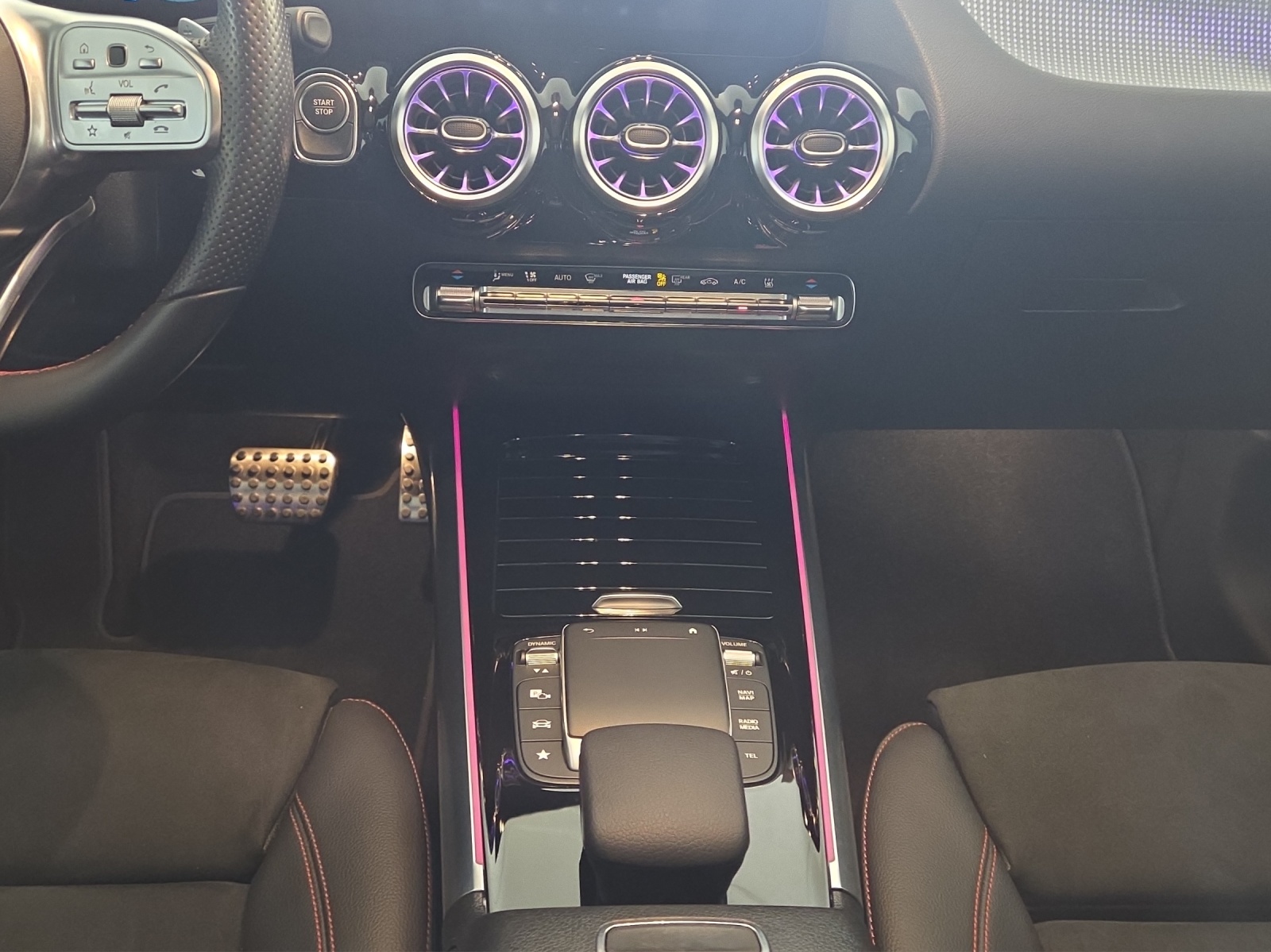 MERCEDES-BENZ EQA 350 AMG Line 4Matic-image-16