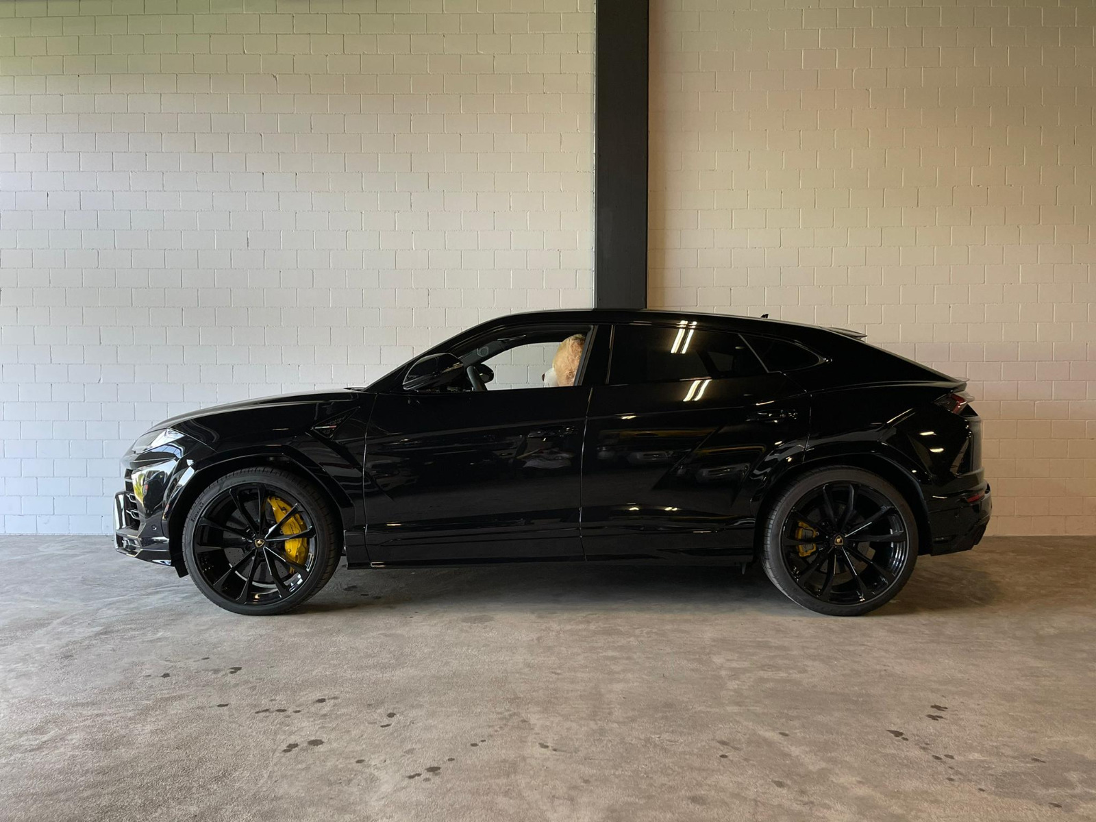 LAMBORGHINI Urus E-Gear Vollausstattung