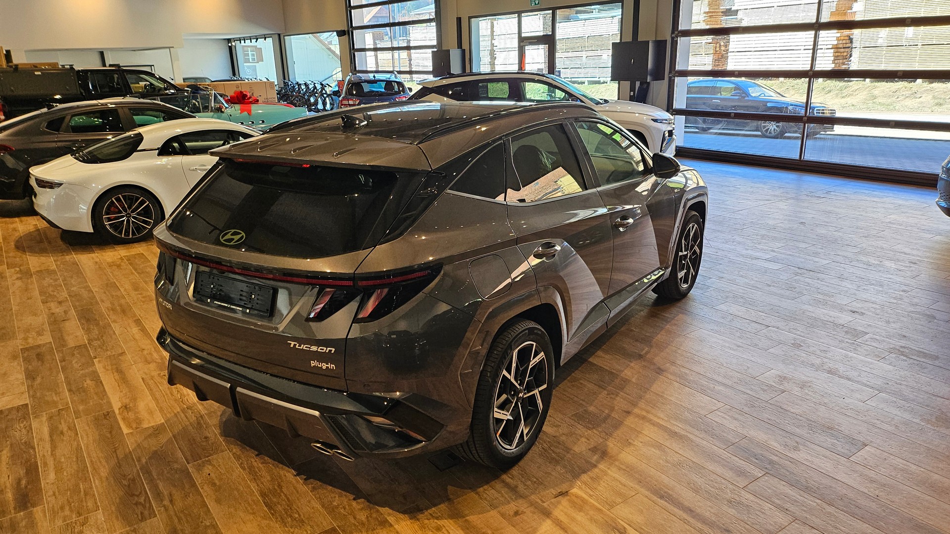 HYUNDAI Tucson 1.6 TGDI PHEV N-Line 4WD Vollausstattung-image-9