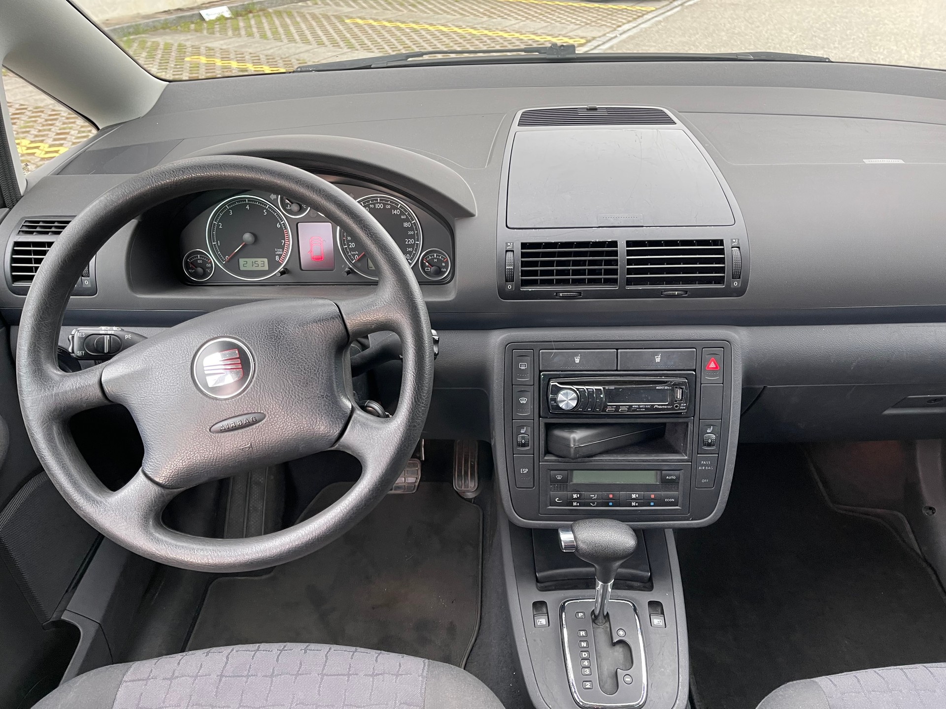 SEAT Alhambra 1.8 Turbo*7 - Plätzer,* Automatic * Ab MFK * Frisch Service *-image-9