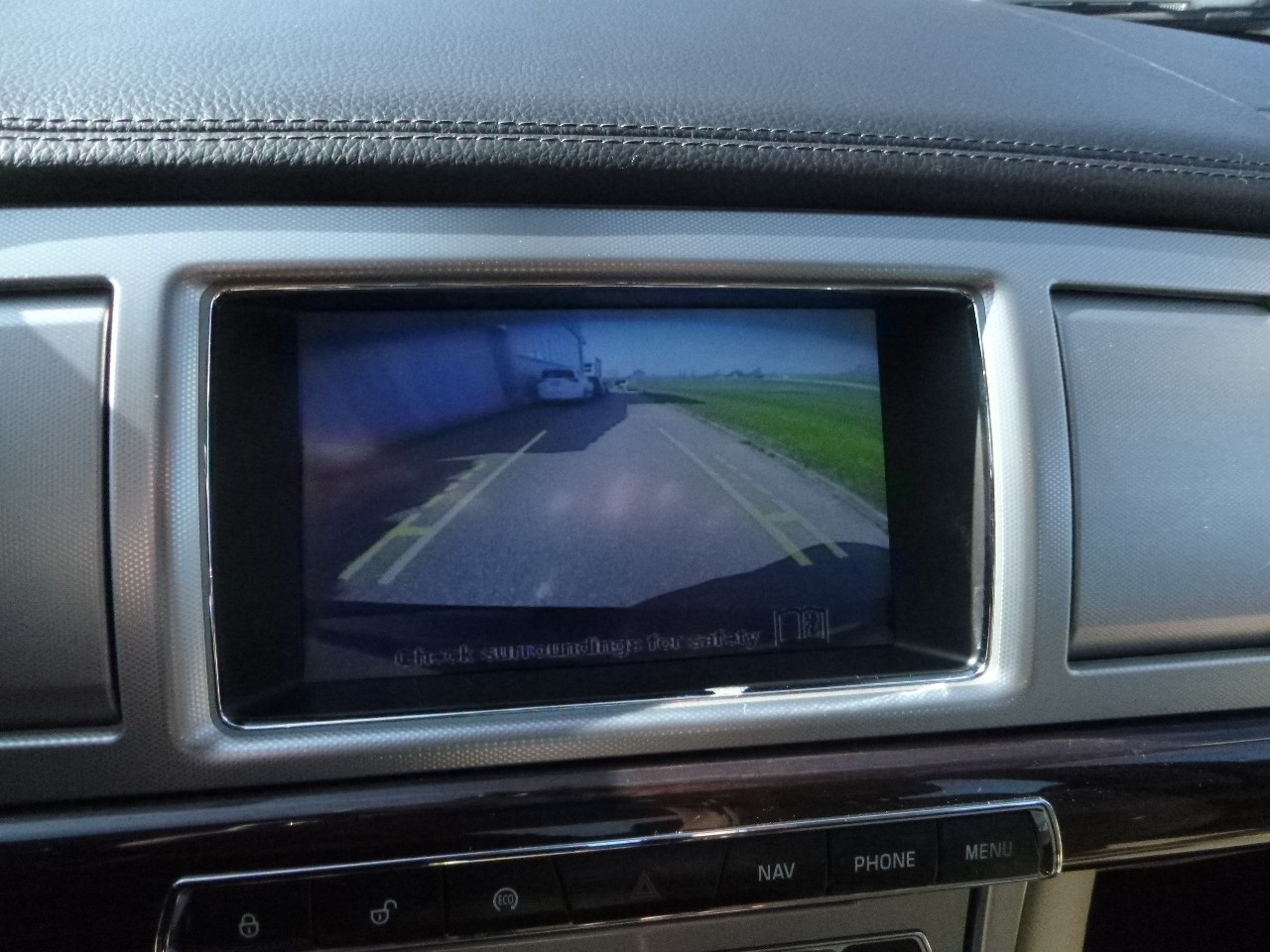 JAGUAR XF 3.0 V6 S/C Premium Luxury 4x4-image-23