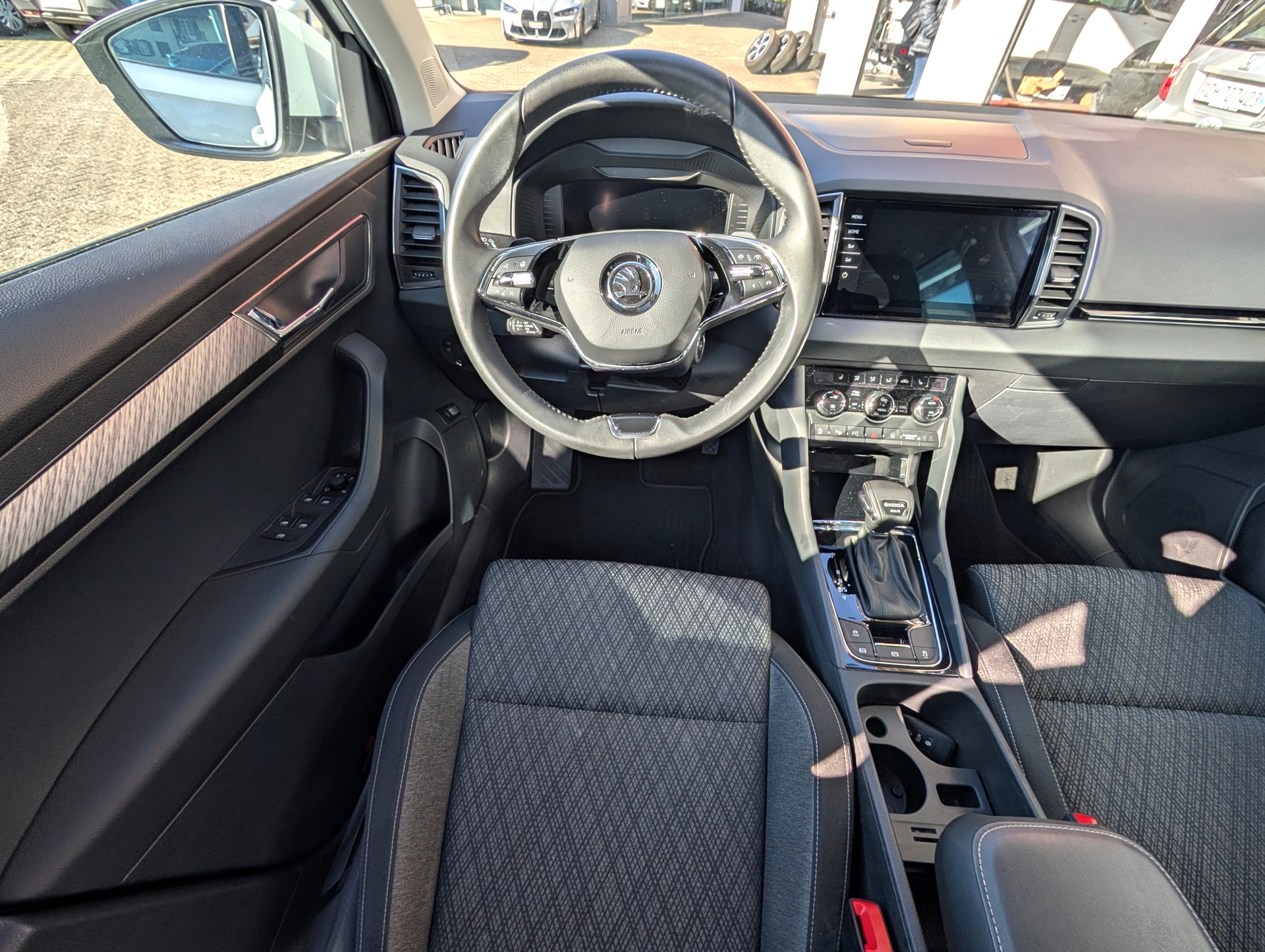 SKODA Karoq 2.0 TDI CR Style 4x4 DSG-image-13