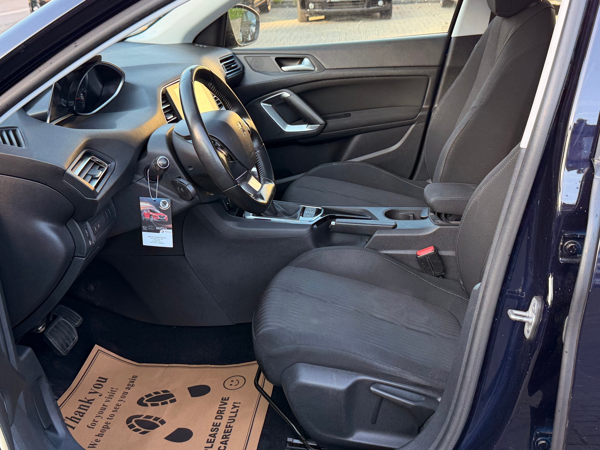 PEUGEOT 308 SW 1.2 THP Business Automatic-image-5