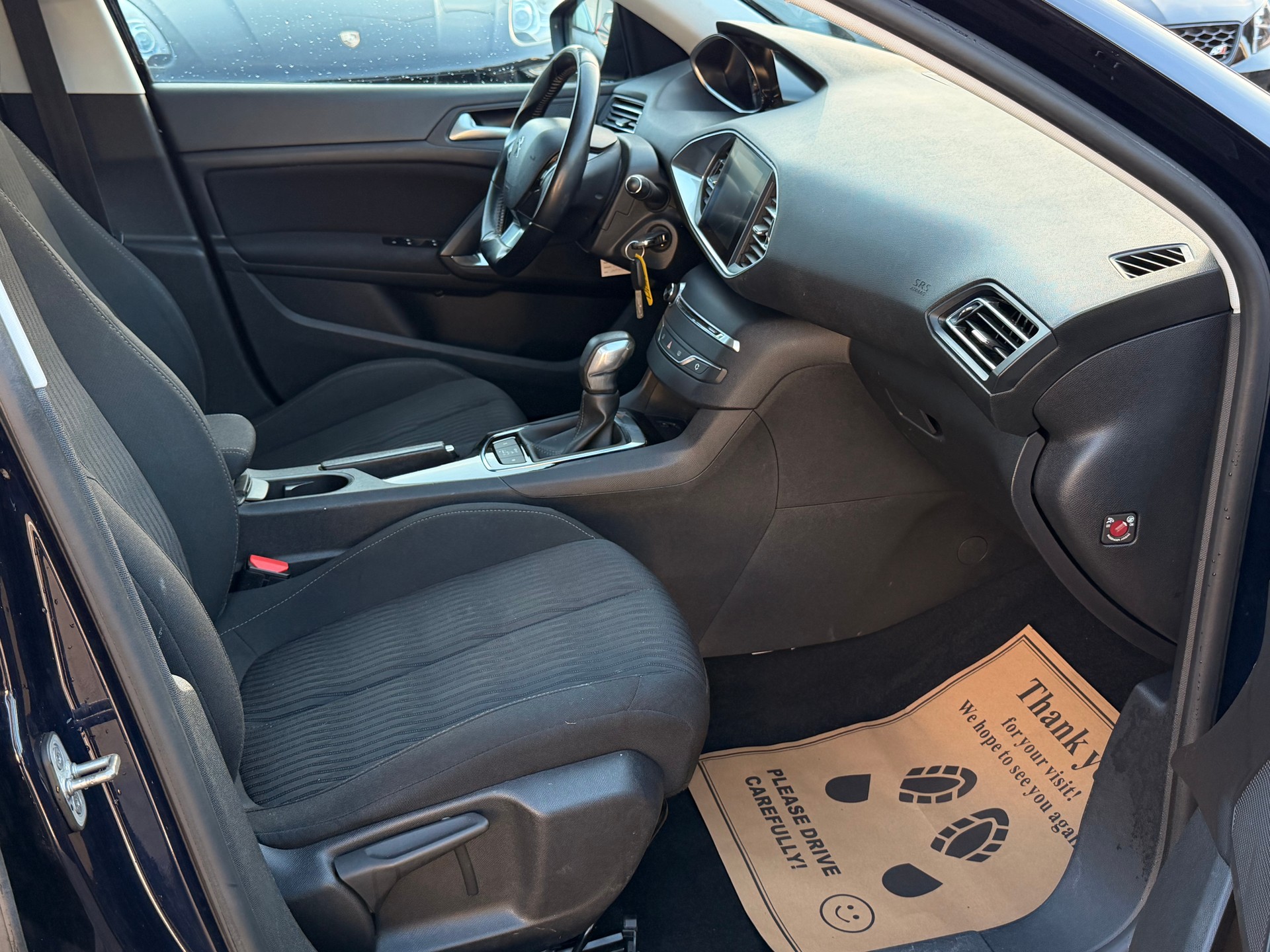PEUGEOT 308 SW 1.2 THP Business Automatic-image-6