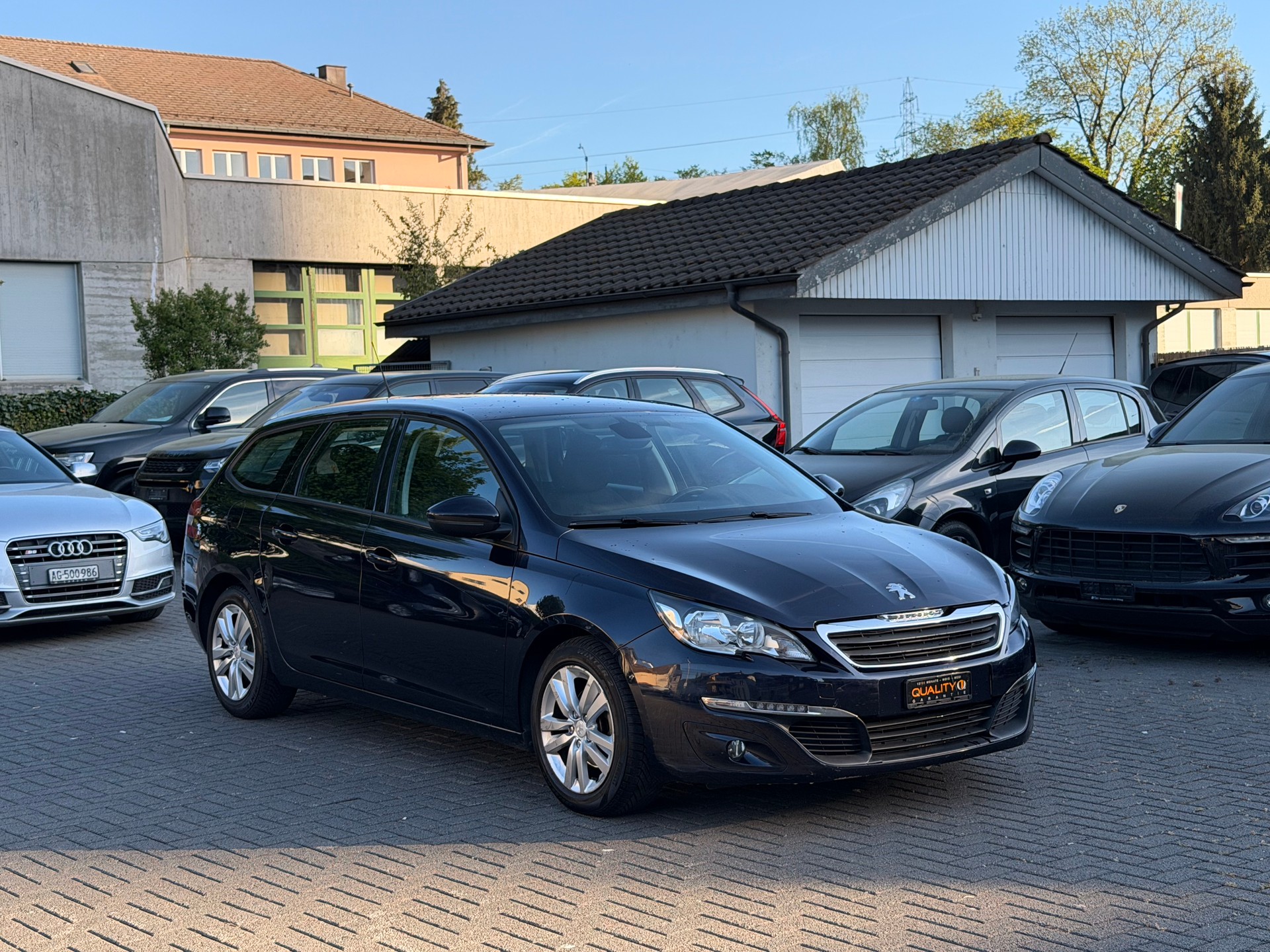PEUGEOT 308 SW 1.2 THP Business Automatic