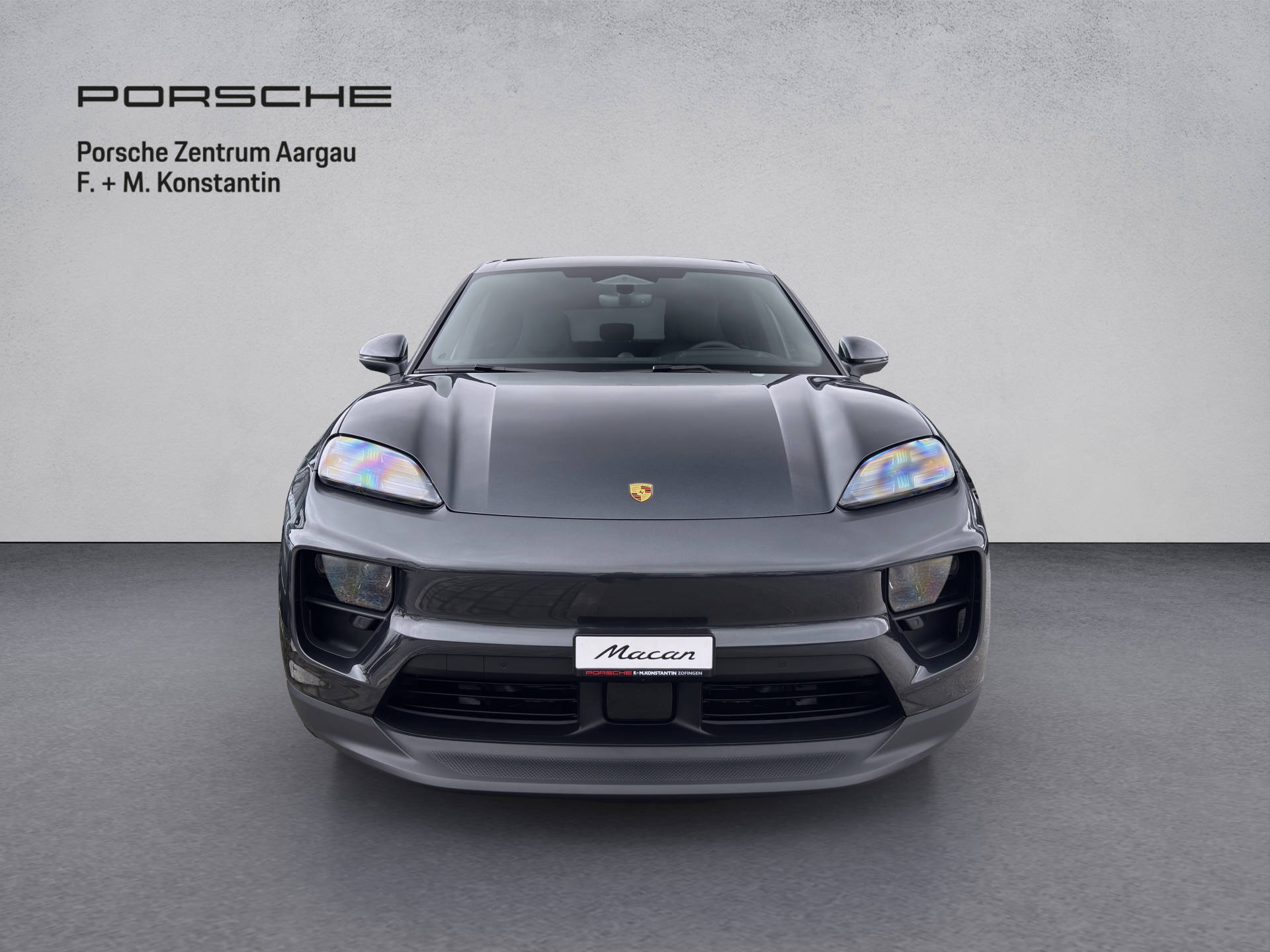 PORSCHE Macan 4-image-1