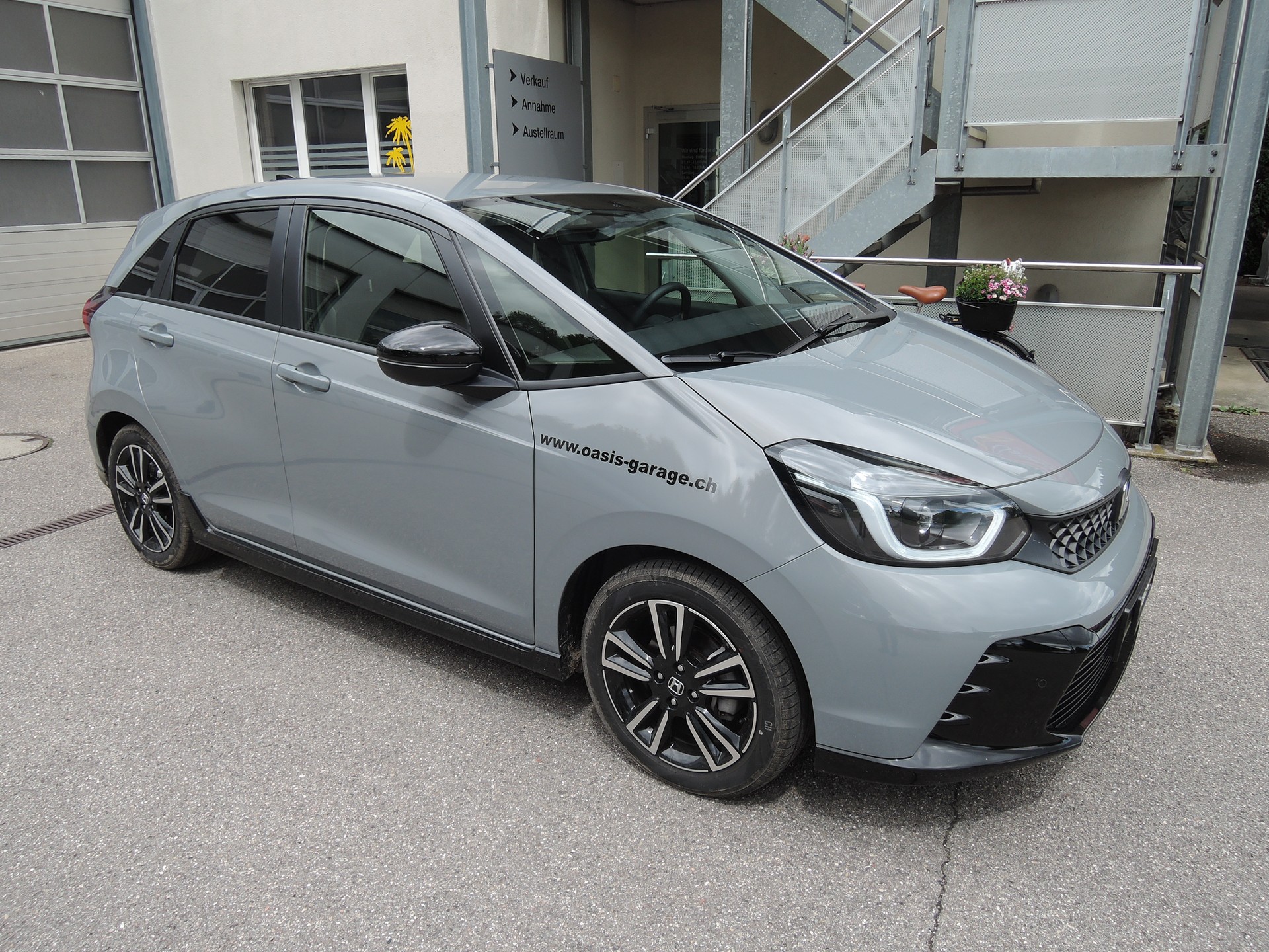 HONDA Jazz 1.5i-MMD Advance Sport E-CVT-showroom-element-1