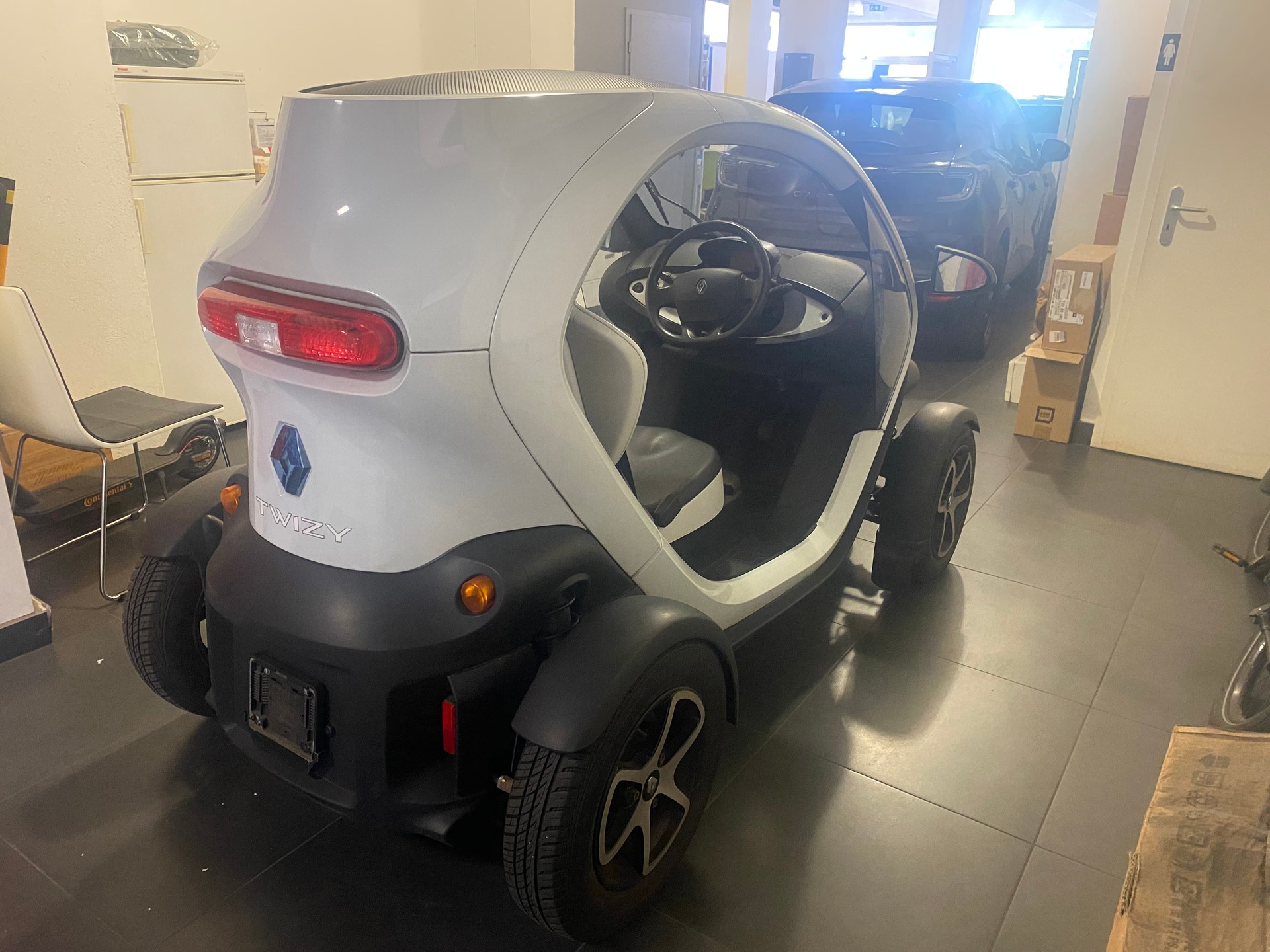RENAULT Twizy Z.E. Technic (Batterie Miete)-image-2