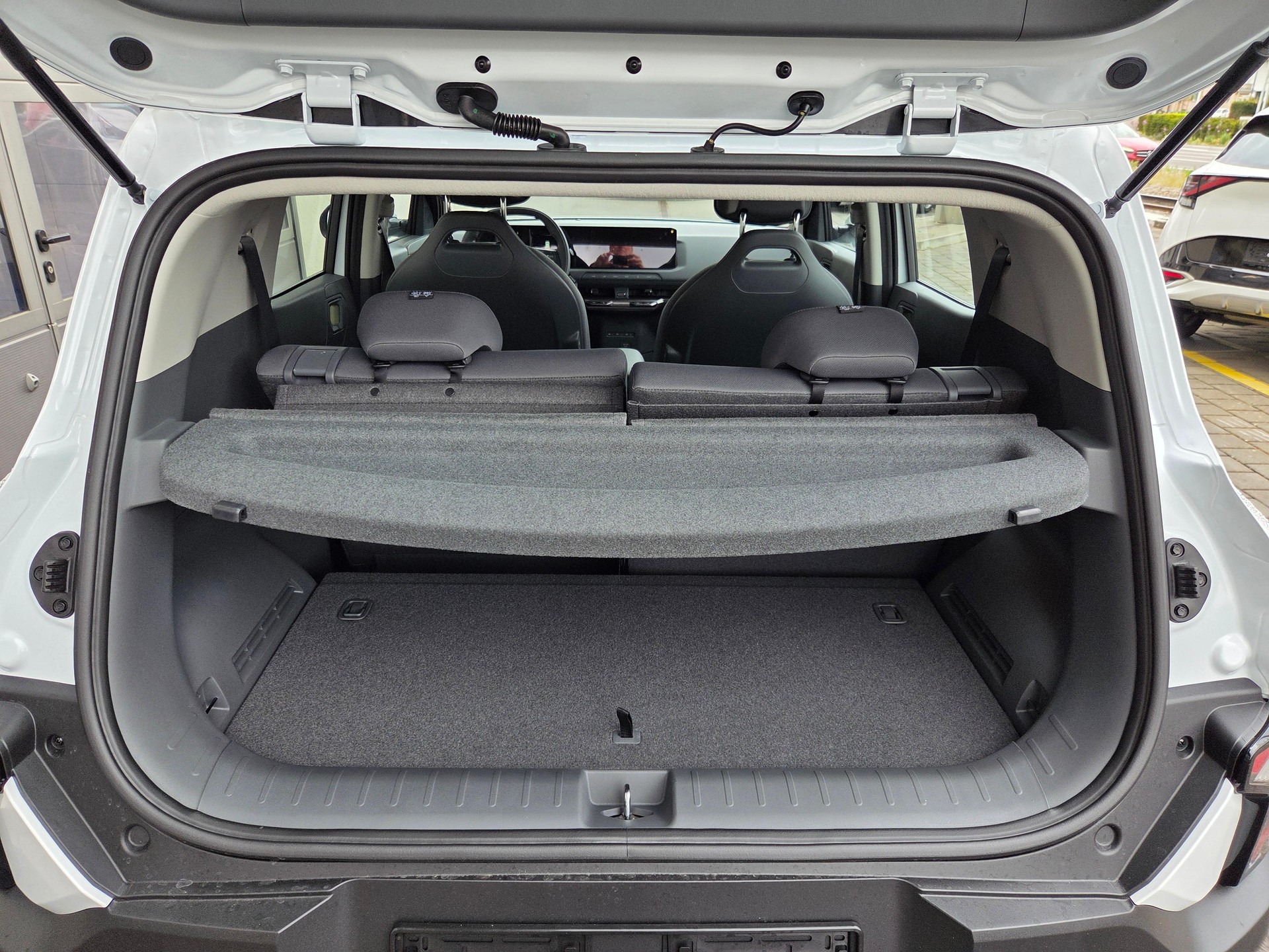 KIA EV2 42.2 kWh Air 4P-image-13