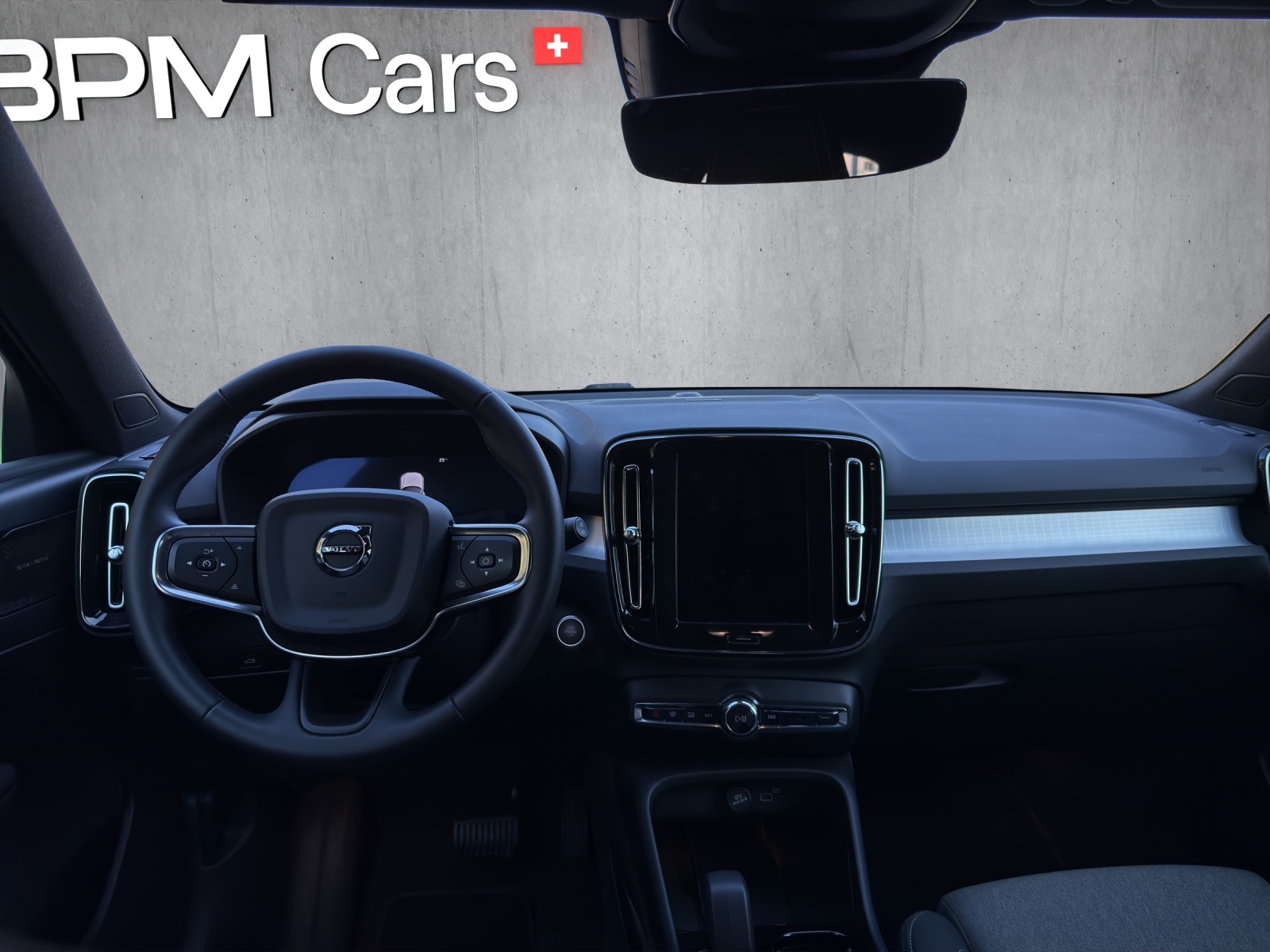 VOLVO XC40 B3 Benzin Mild Hybrid Plus Dark DCT-image-9