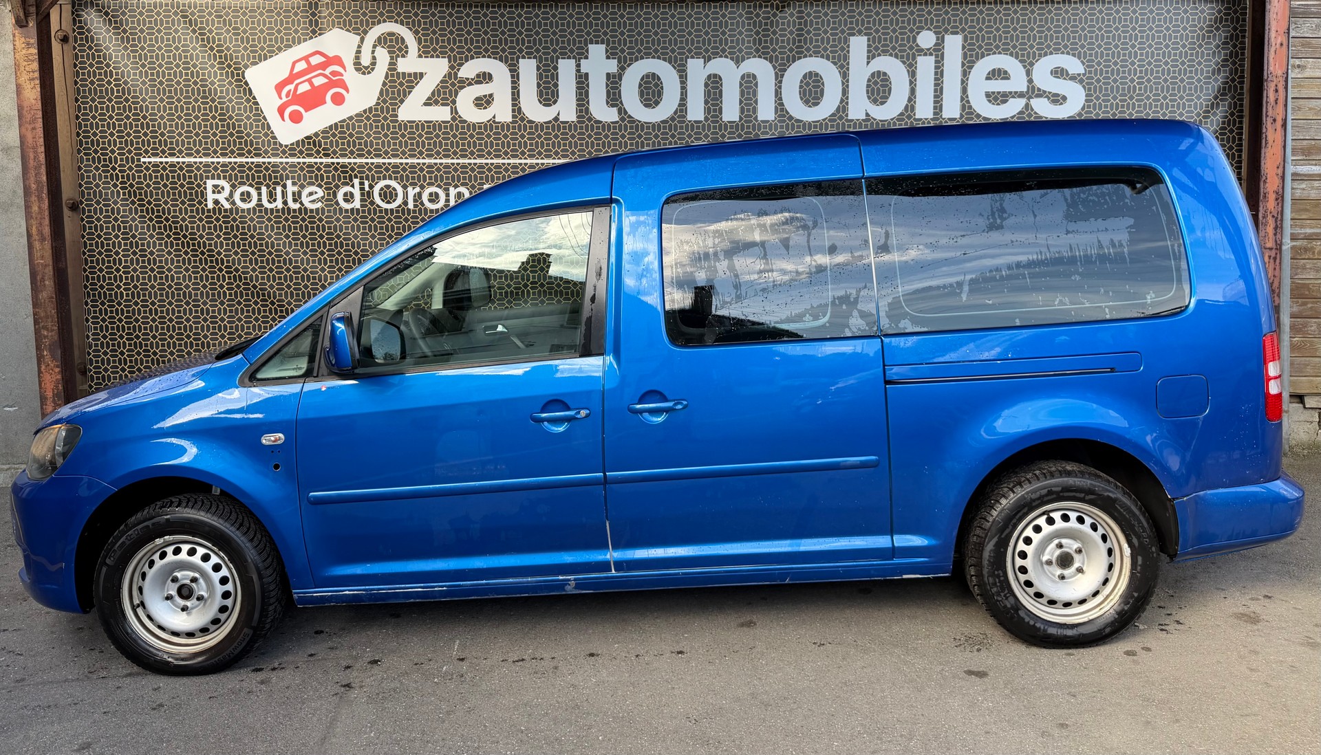 VW Caddy 1.6 TDI Maxi Transport personnes-showroom-element-1