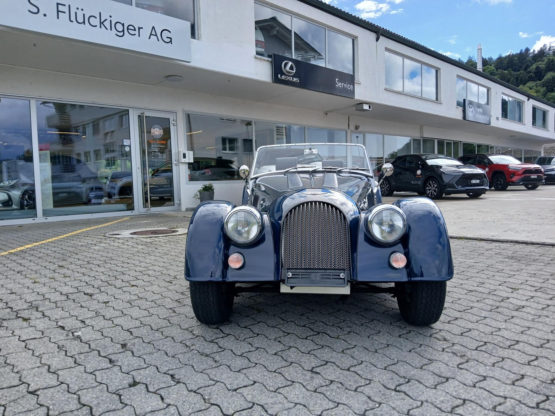 MORGAN 4/4 75E Anniversary-showroom-element-1