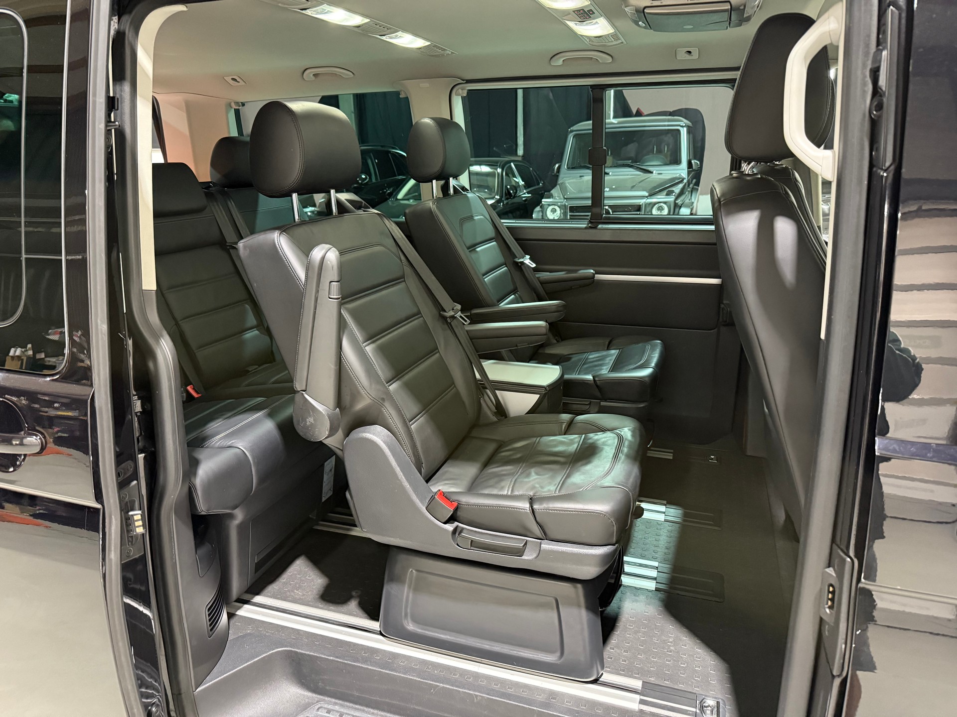 VW T6 Multivan 2.0 Bi-TDI Highline Liberty 4Mot. DSG (CH Fahrzeug)-image-12