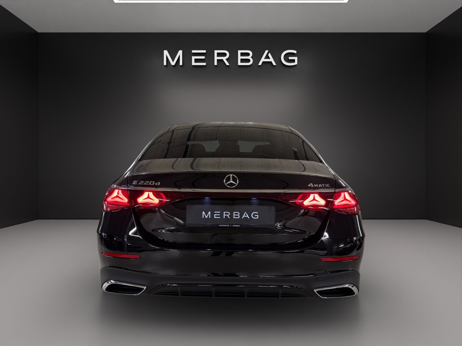 MERCEDES-BENZ E 220 d 4Matic 9G-Tronic-image-3