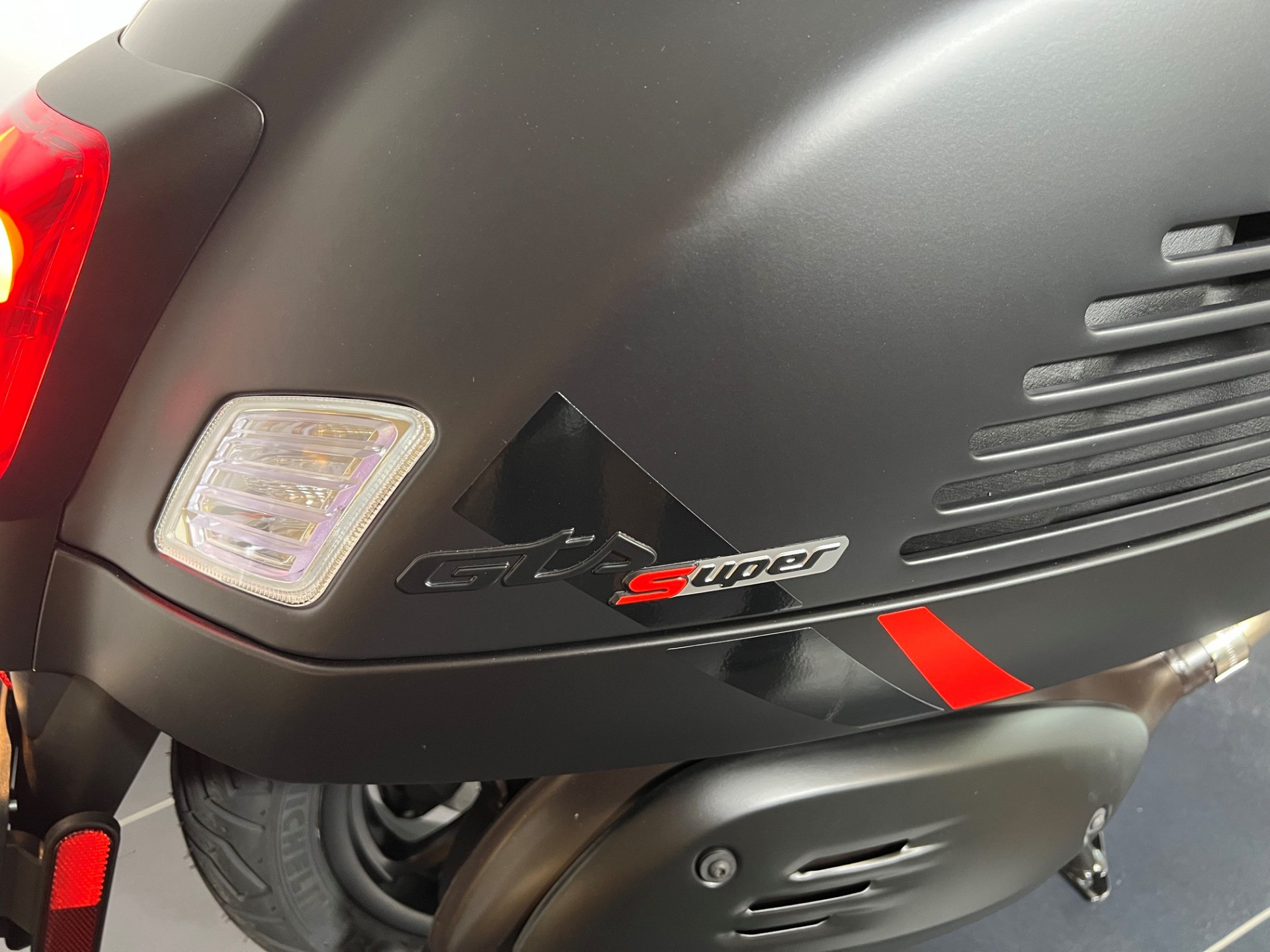 PIAGGIO Vespa GTS 310 Super Sport-image-3