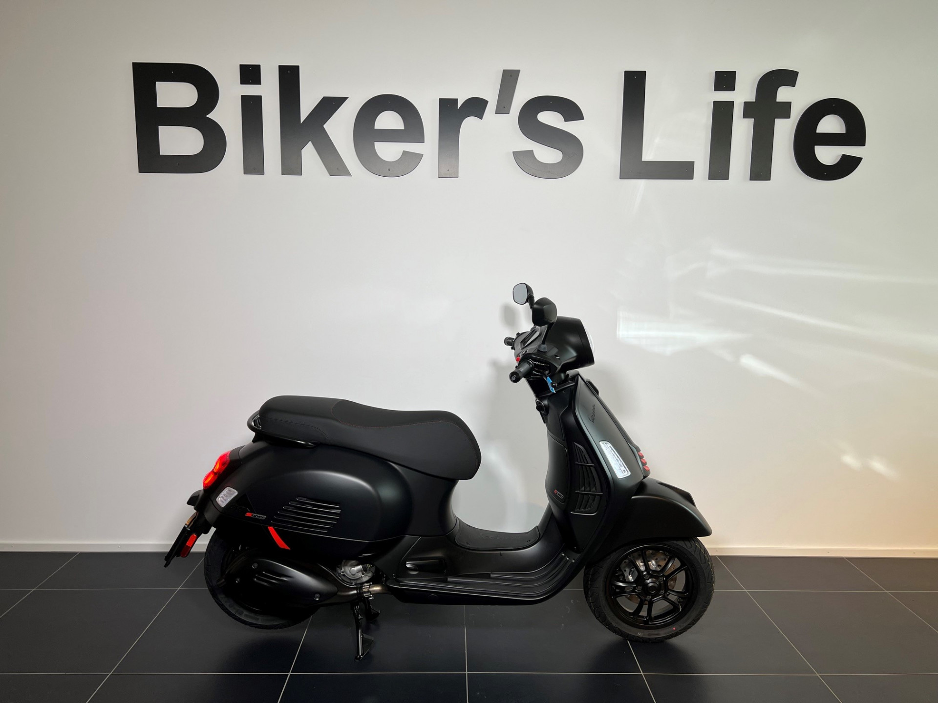 PIAGGIO Vespa GTS 310 Super Sport-image-0