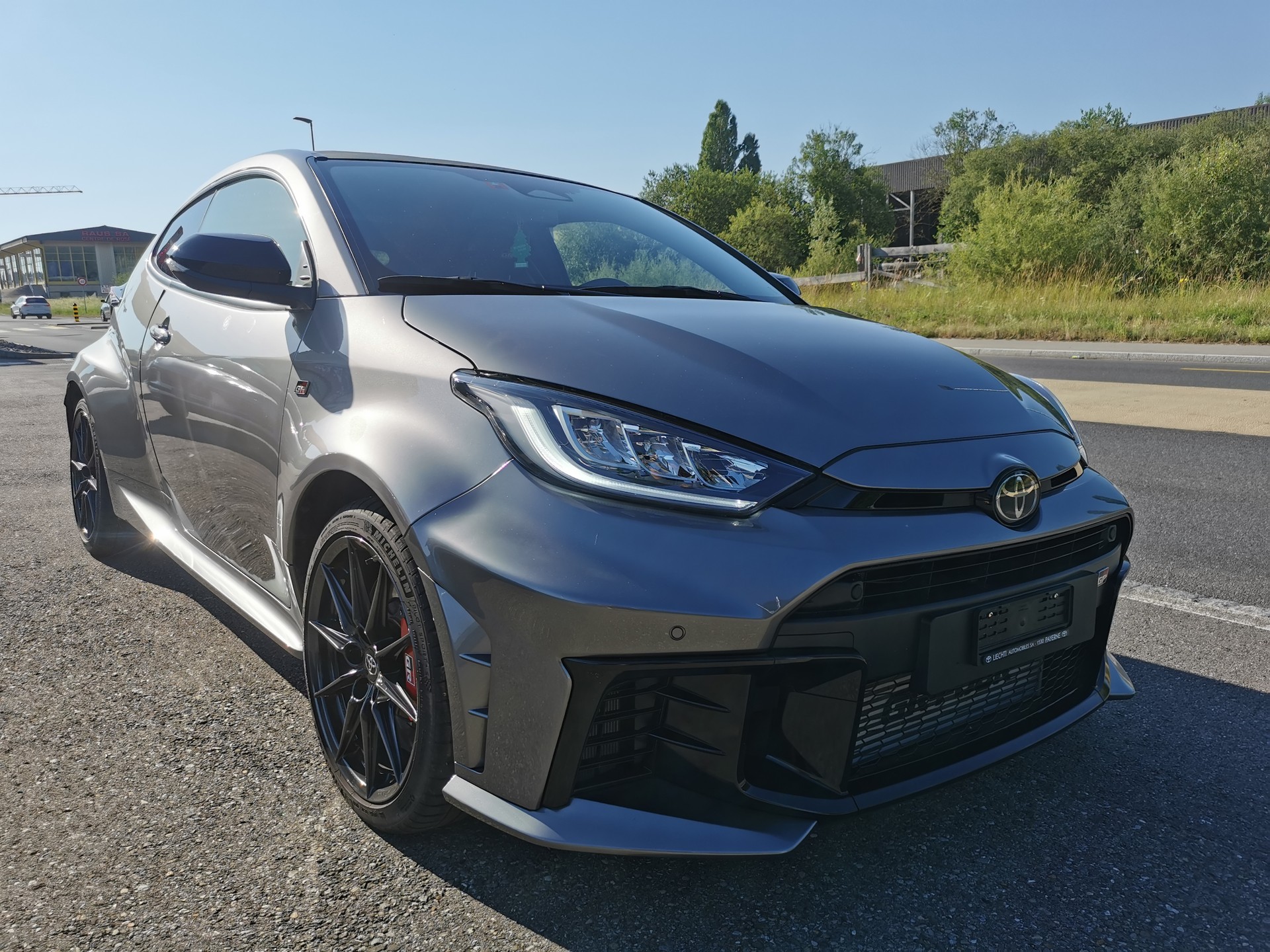 TOYOTA Yaris 1.6 GR Sport-image-1