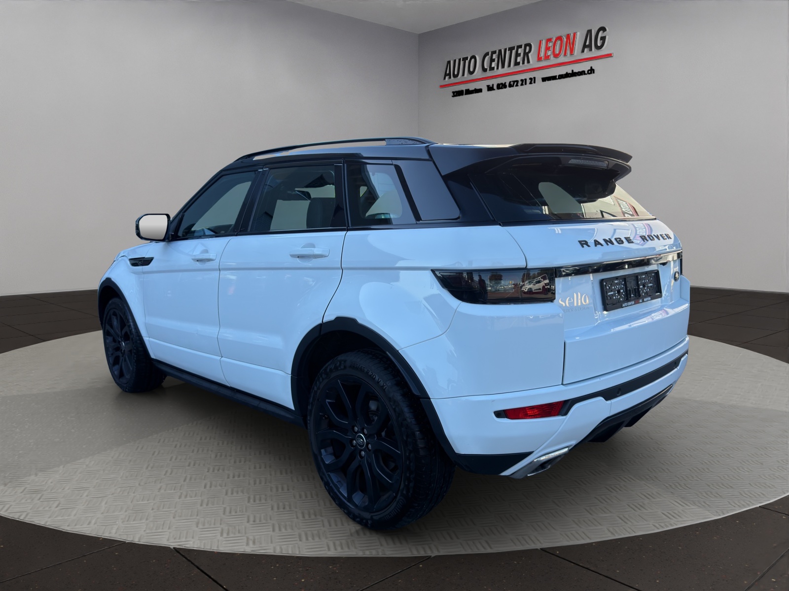 LAND ROVER Range Rover Evoque 2.0 Si4 Pure AT6-showroom-element-3