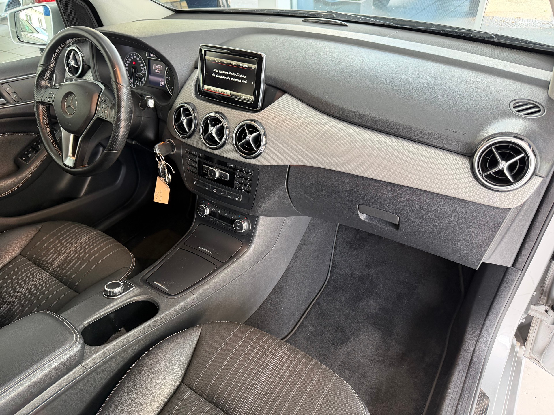 MERCEDES-BENZ B 220 CDI 7G-DCT-image-15