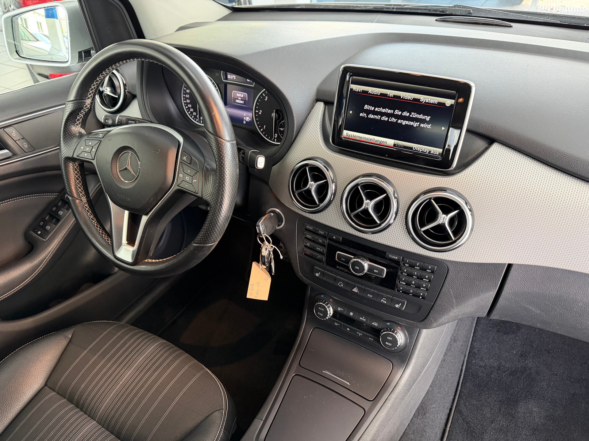 MERCEDES-BENZ B 220 CDI 7G-DCT-image-14